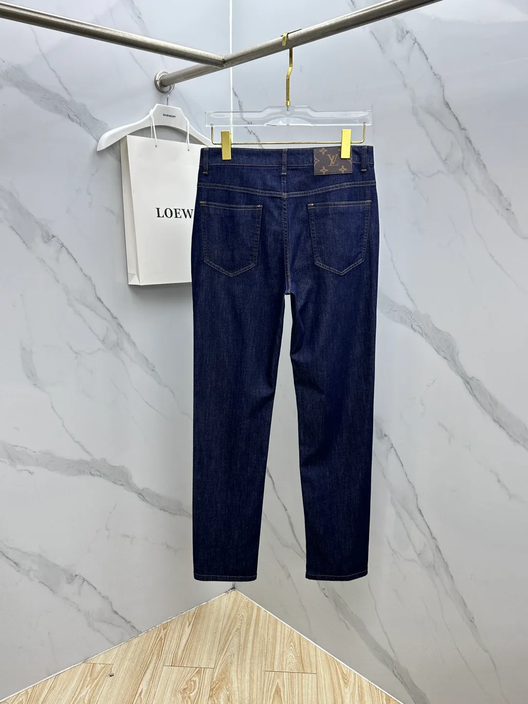 Men's Jeans LOUIS VUITTON 17810324