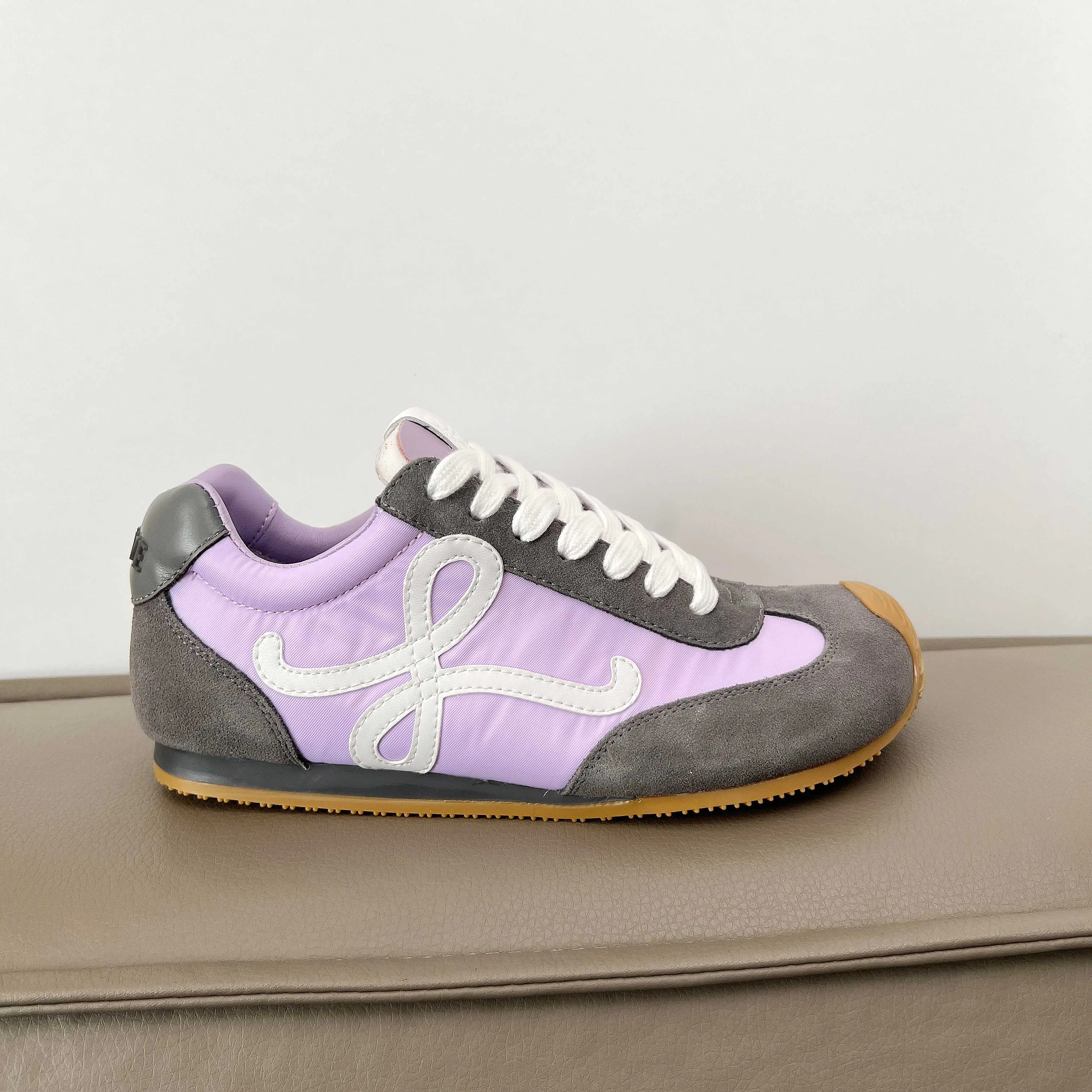 Women's Sneakers LOEWE 18011176