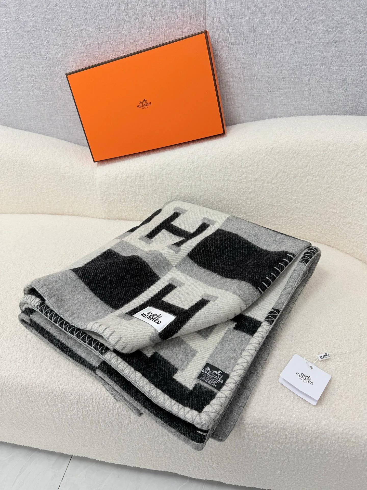 Textiles HERMES 18222650