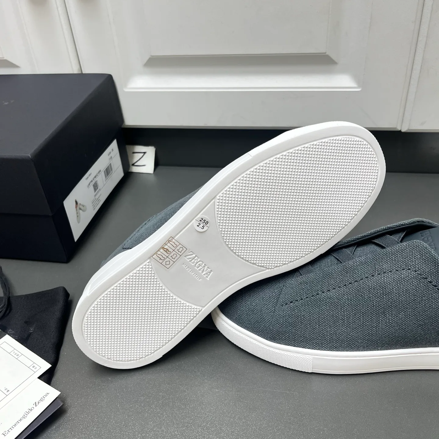 Men's Sneakers ZEGNA 18500268