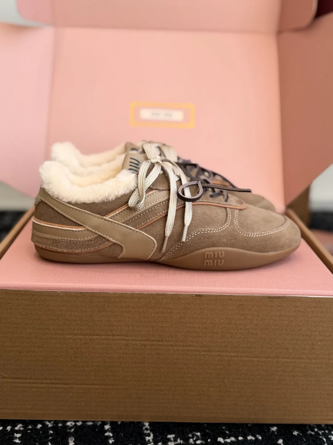 Women's Sneakers MIU MIU 18309205