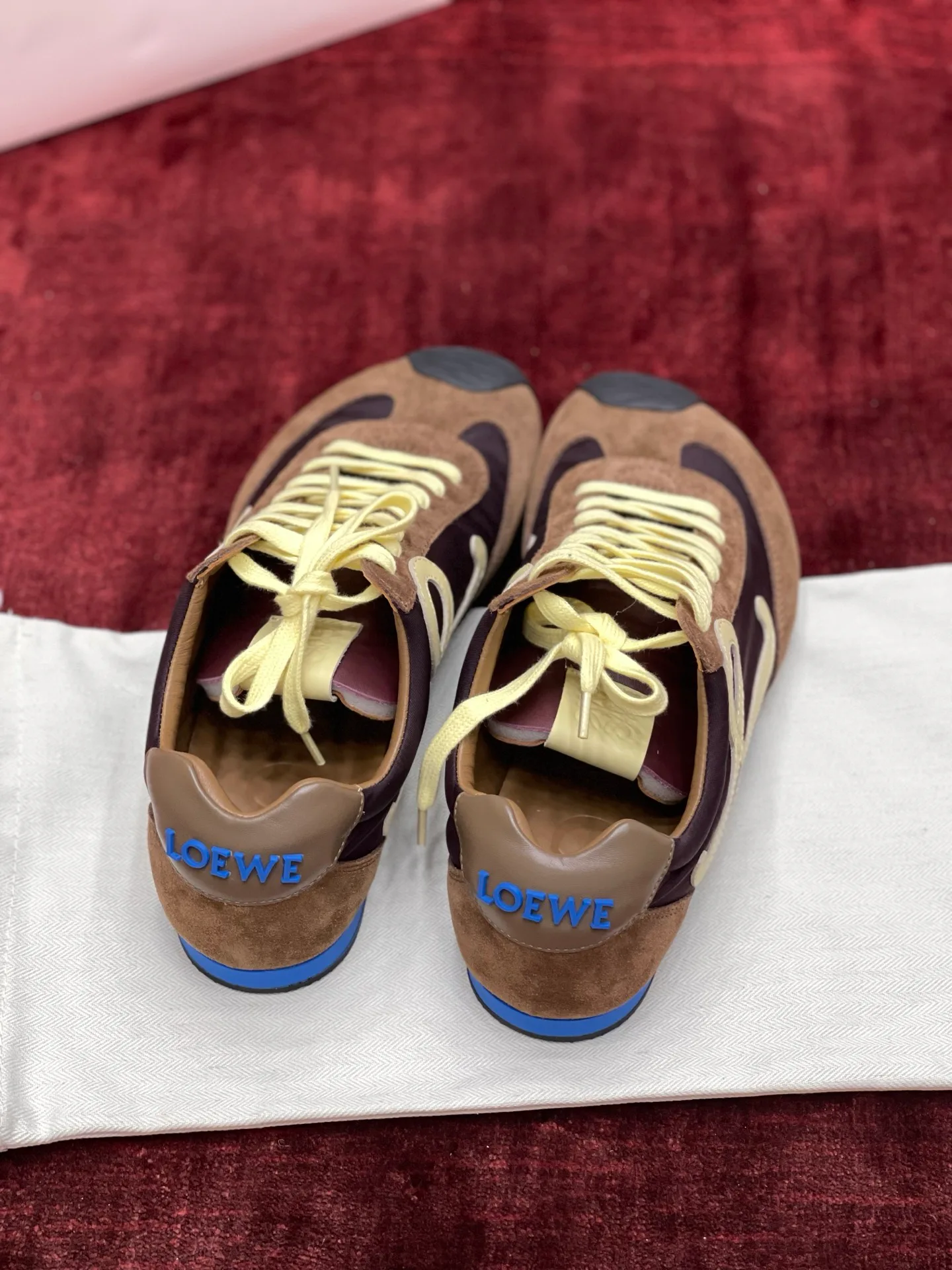 Women's Sneakers LOEWE 18191689
