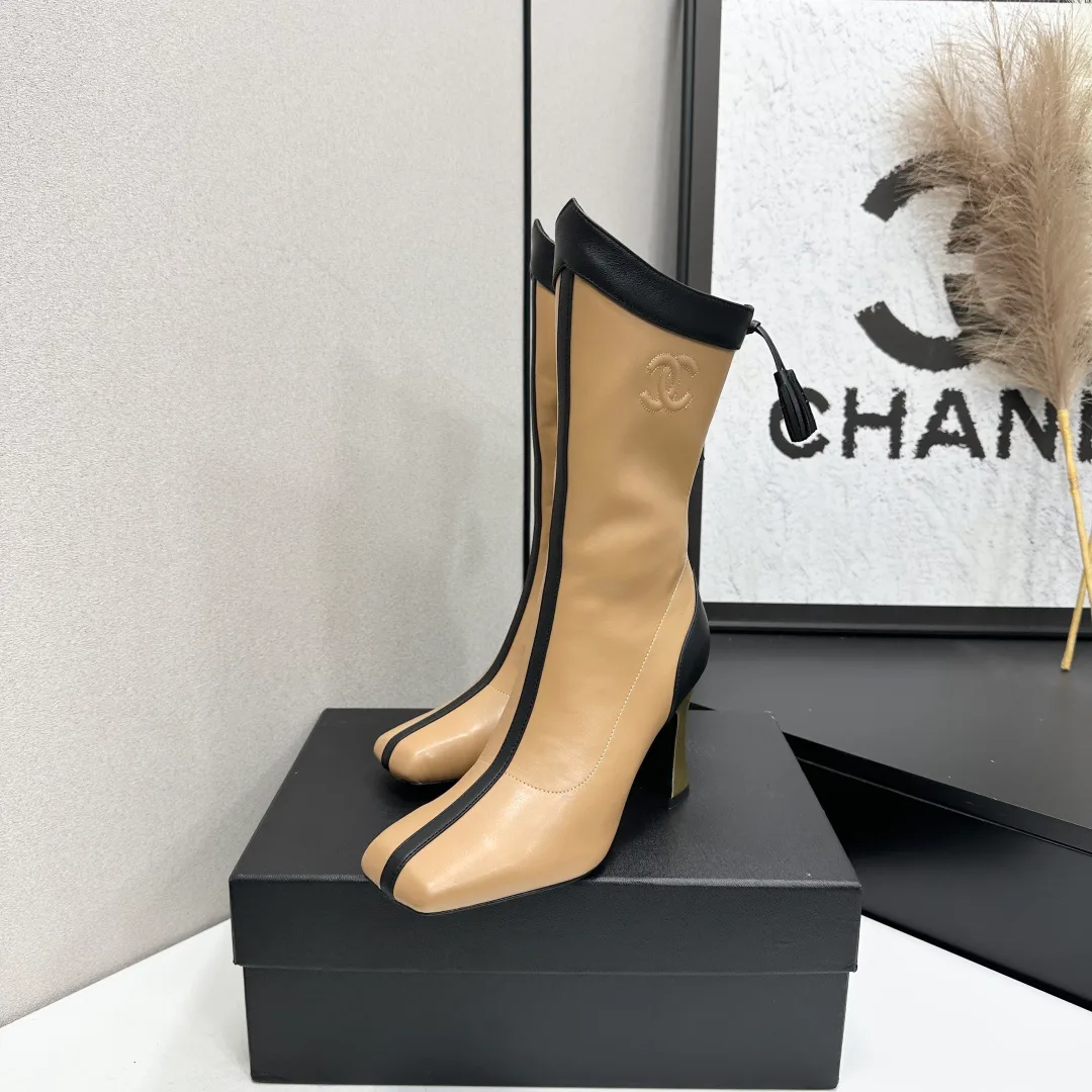 Women's Boots CHANEL 18366720