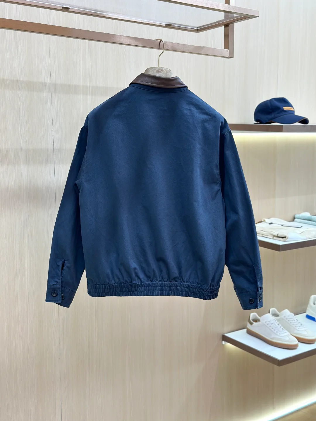 Куртки И Пуховики Мужские Prada 18599304