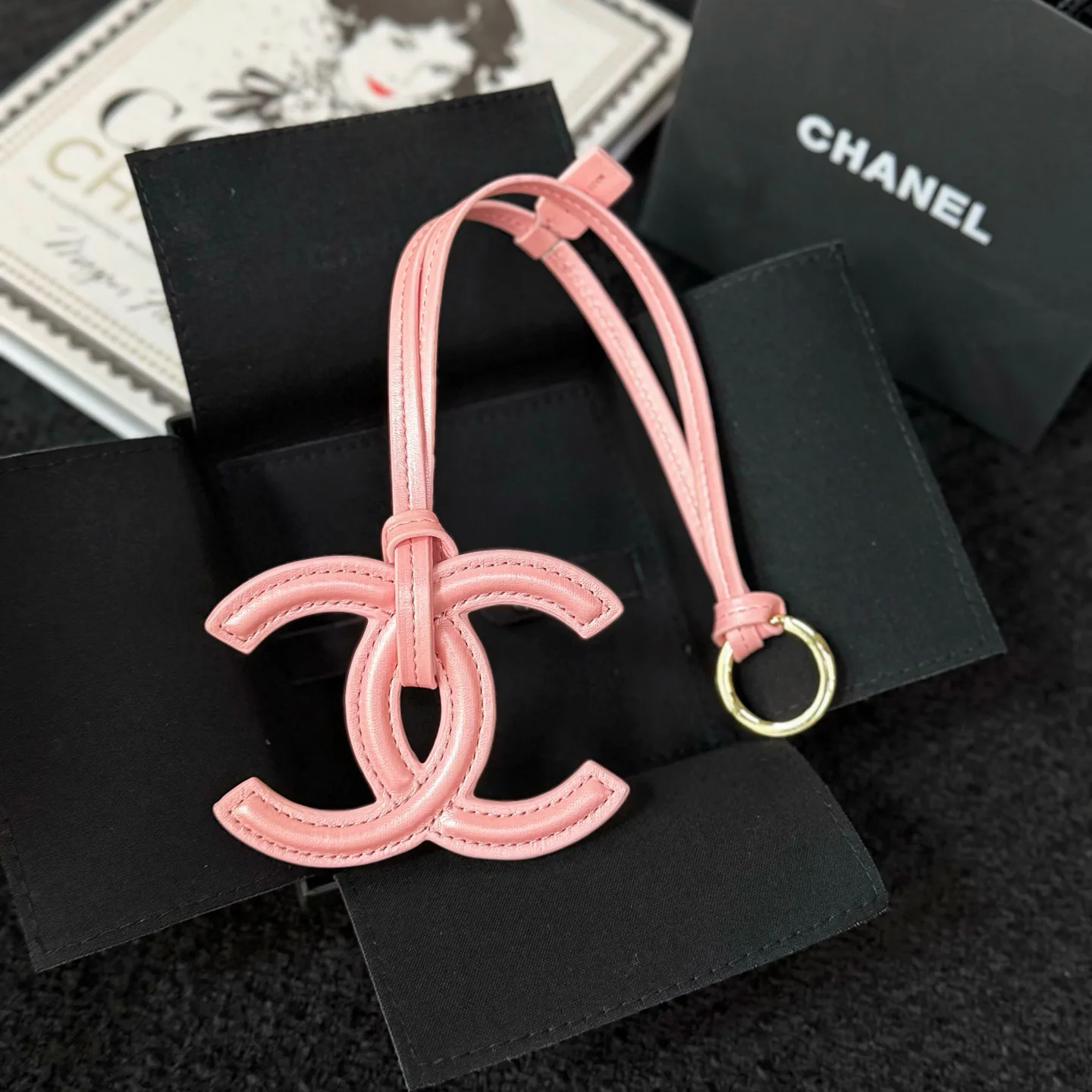 Key Cases CHANEL 17886400