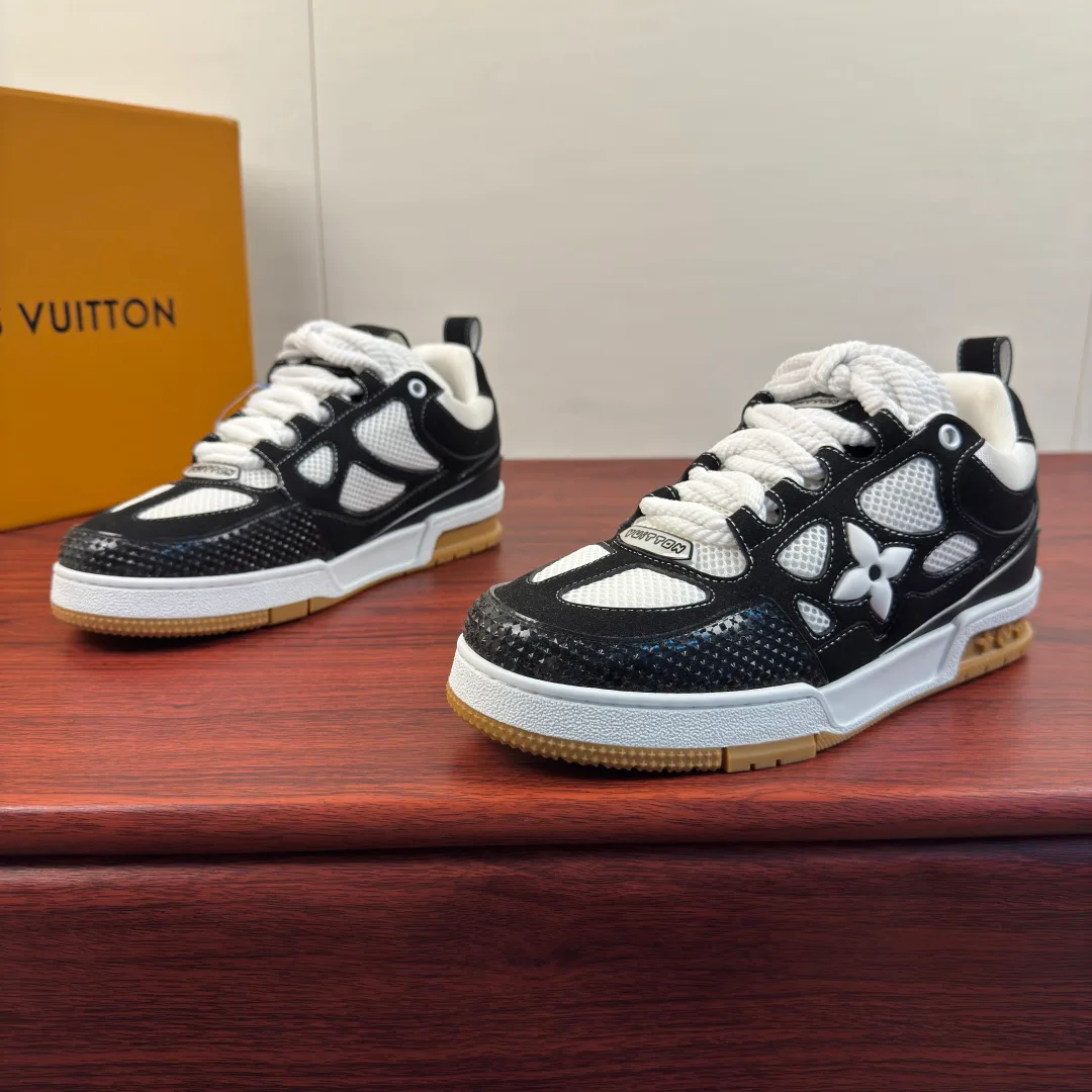 Кроссовки Женские Louis Vuitton 18580848