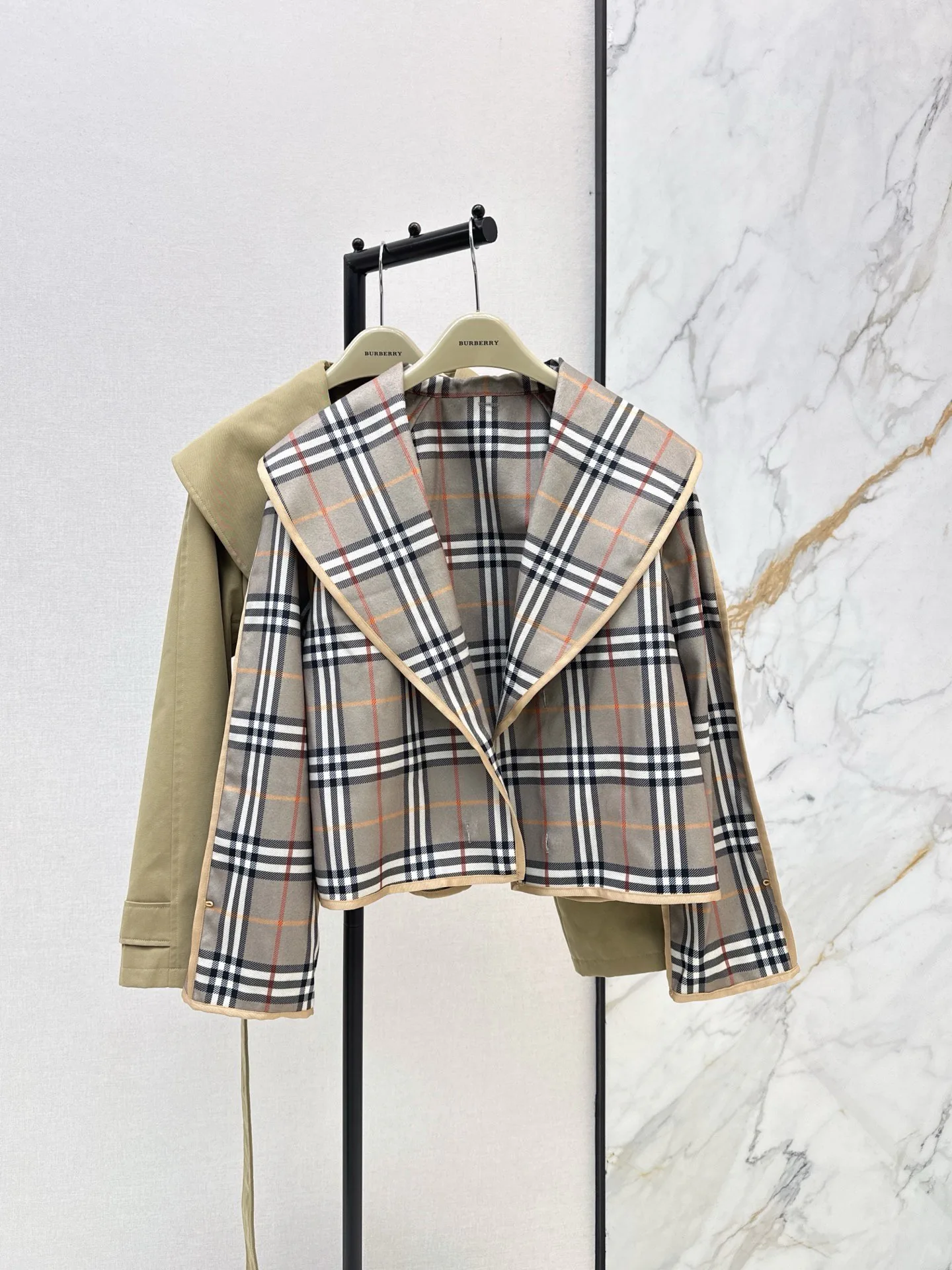 Women's Trench Coats BURBERRY 17988286