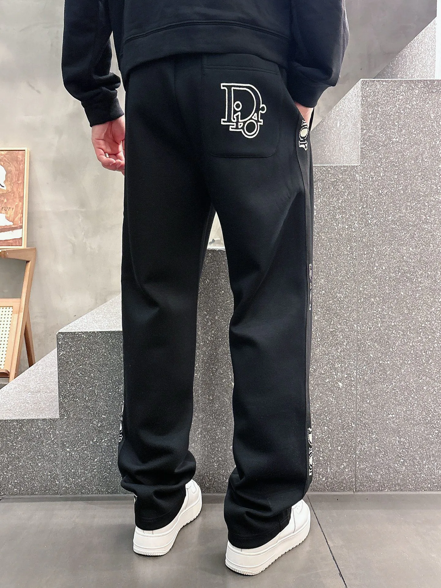 Брюки Мужские Christian Dior 18596838