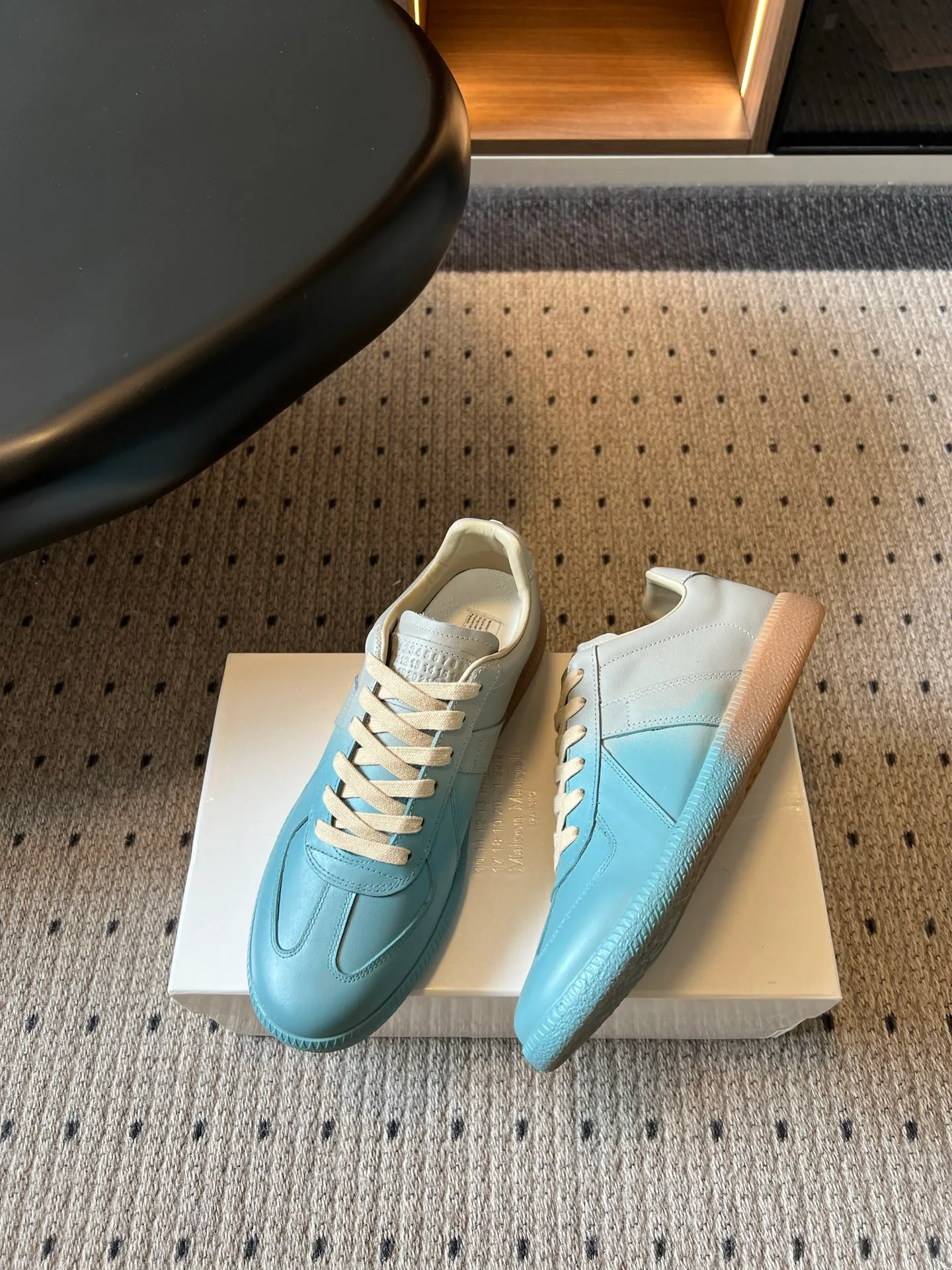 Women's Sneakers MAISON MARGIELA 17419520
