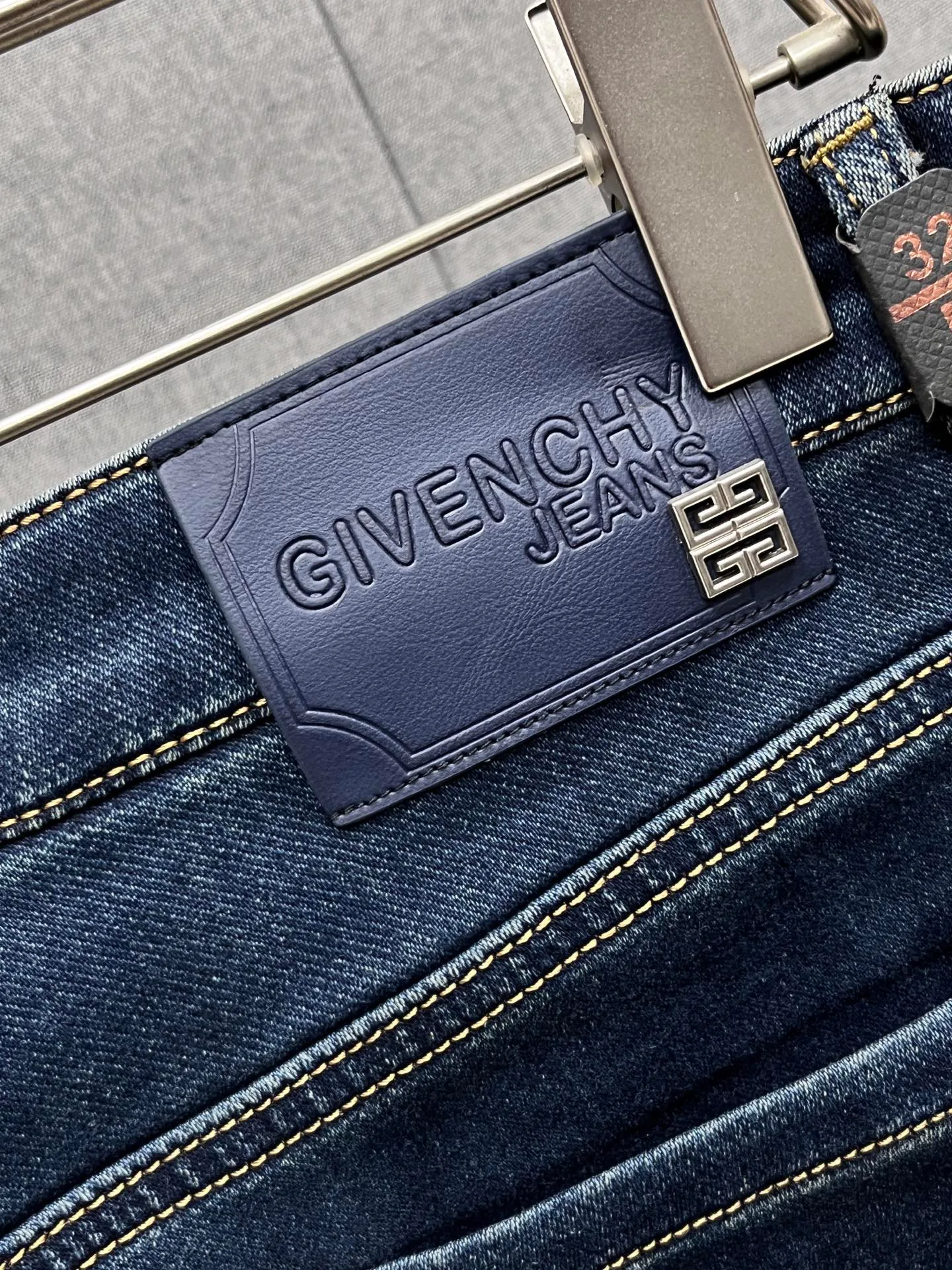 Men's Jeans GIVENCHY 18097898