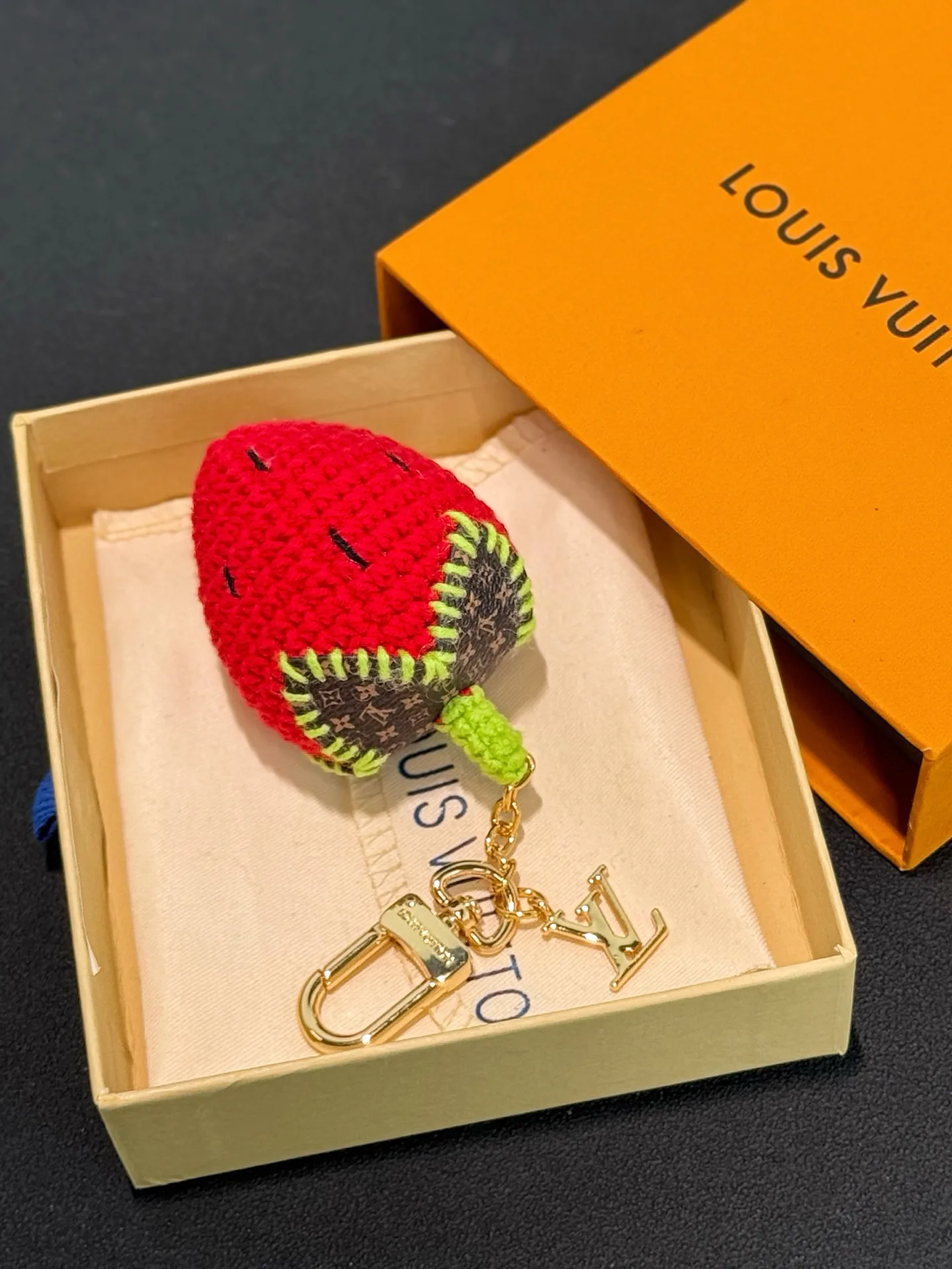 Key Cases LOUIS VUITTON 18013503