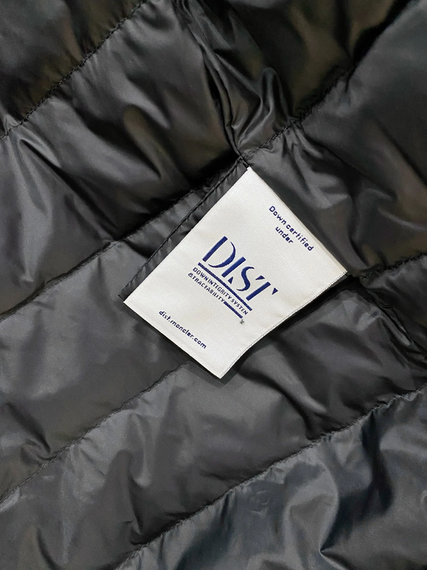 Men's Jackets And Down Jackets MONCLER 18374651
