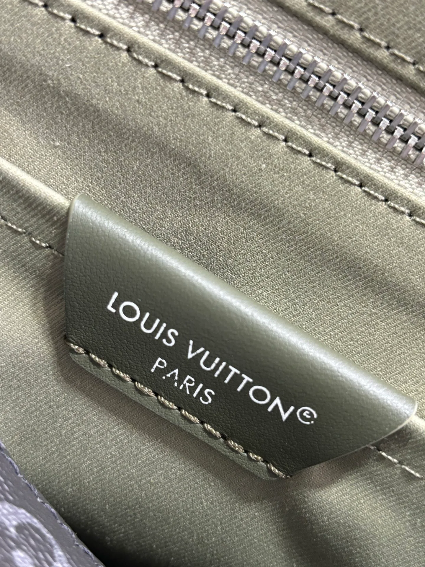 Women's Backpacks LOUIS VUITTON 17801284