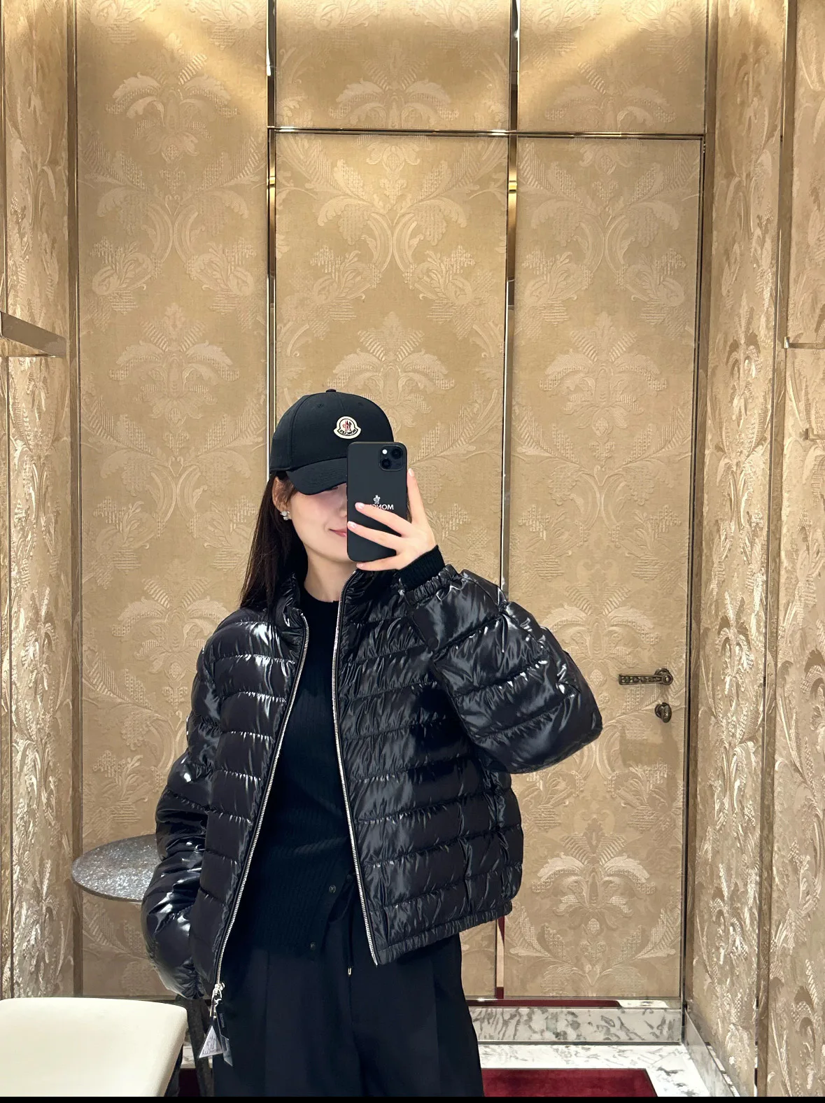 Women's Jackets And Down Jackets MONCLER 17915018