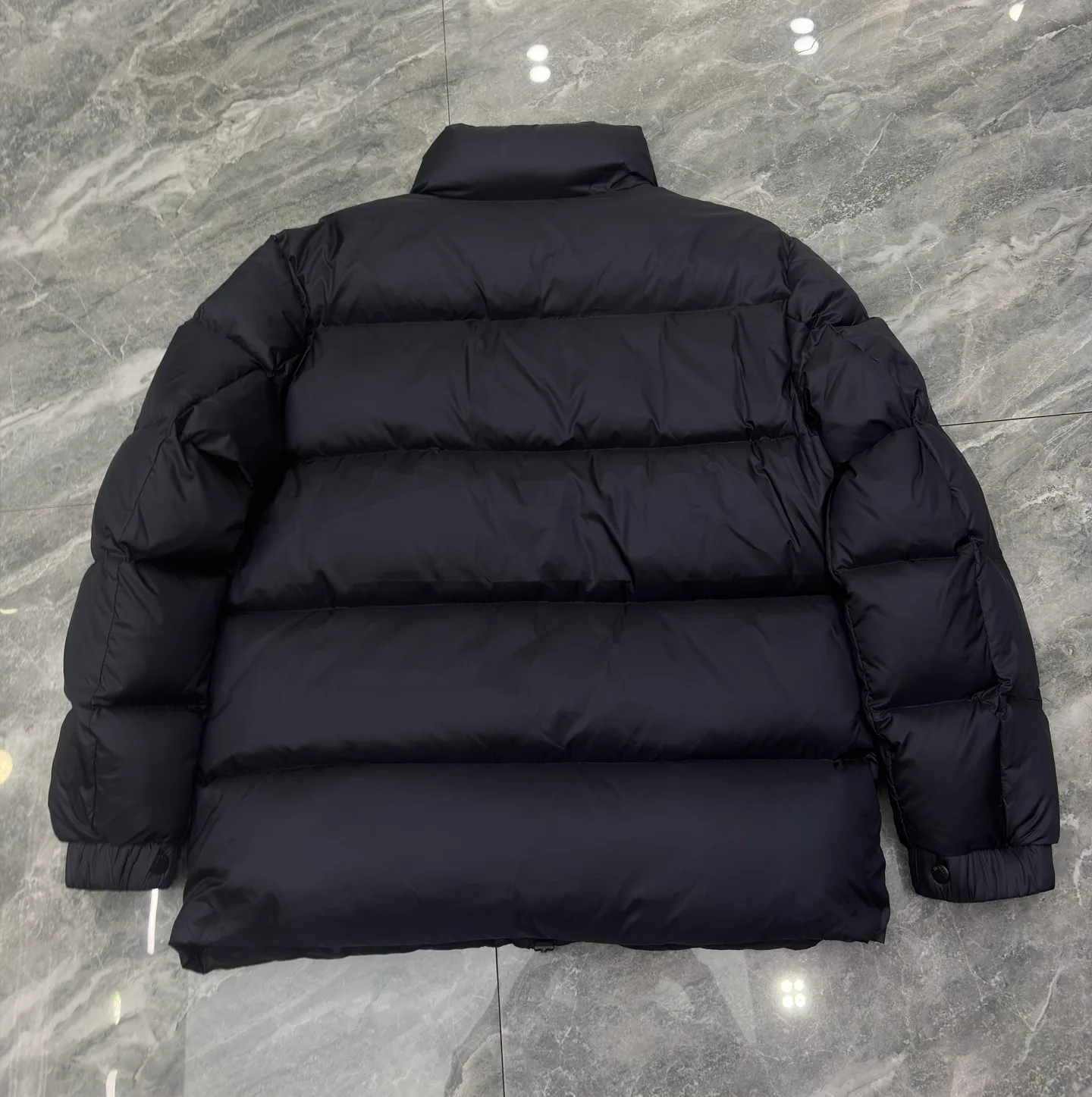Women's Jackets And Down Jackets MONCLER 17568687