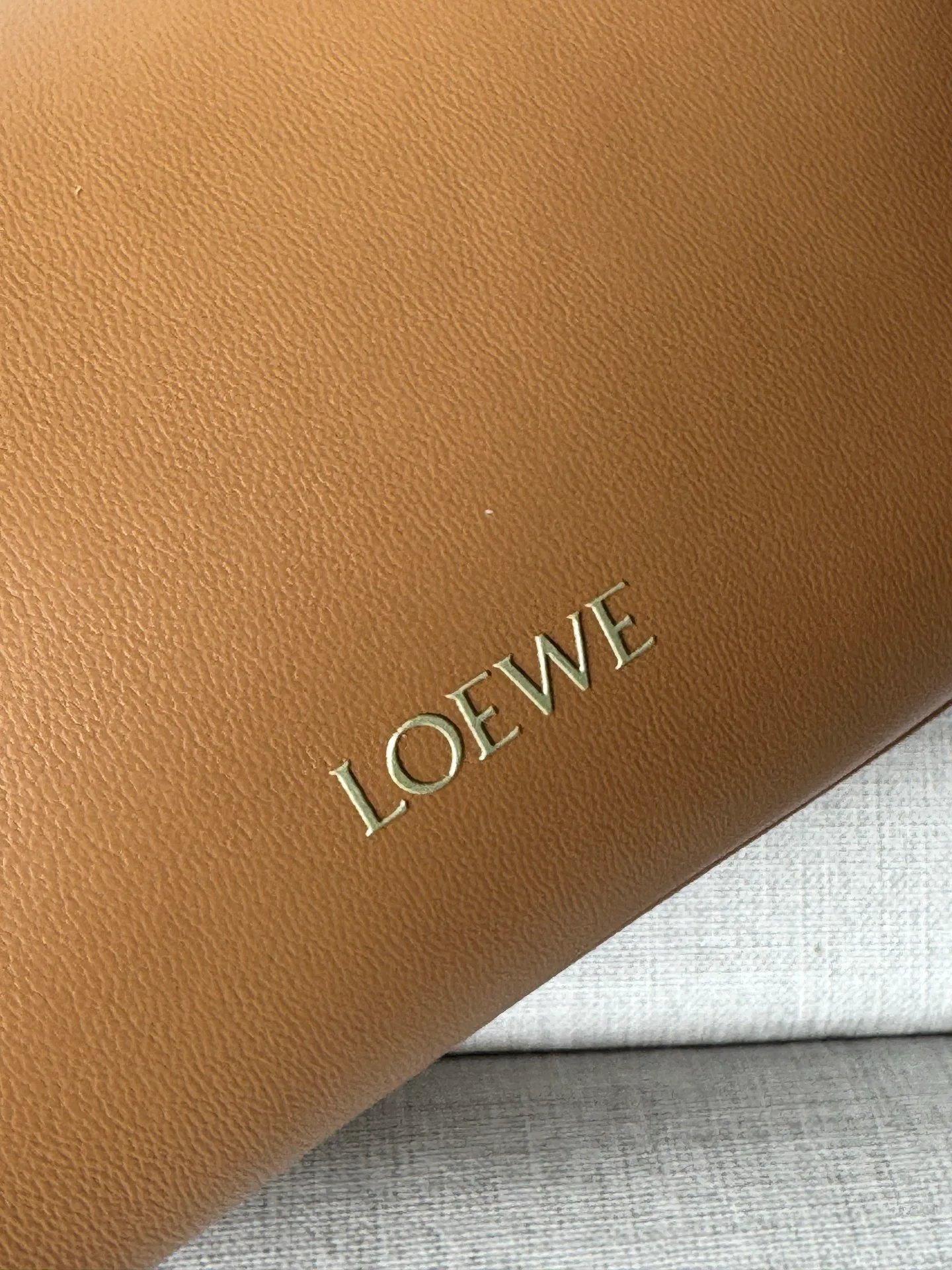 Women's Classic Handbags LOEWE 17797244