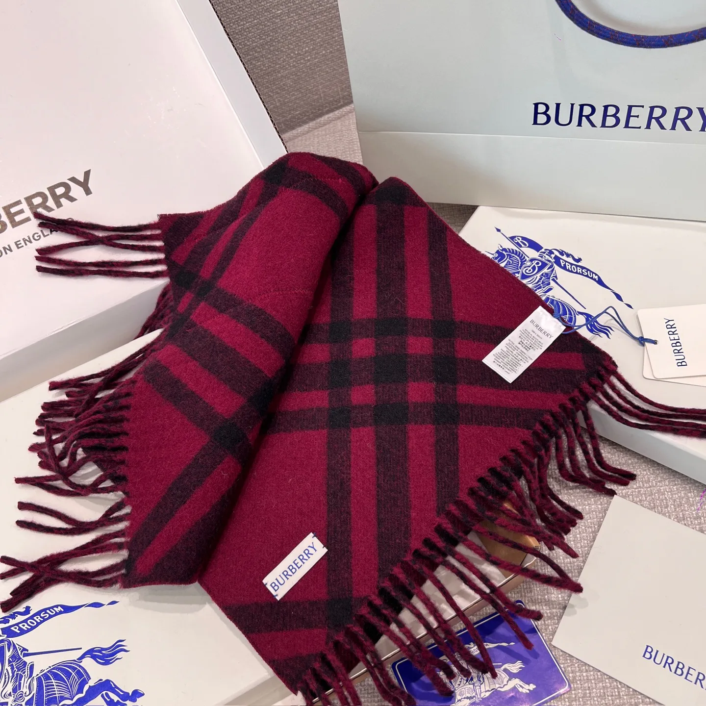 Scarves BURBERRY 17945523