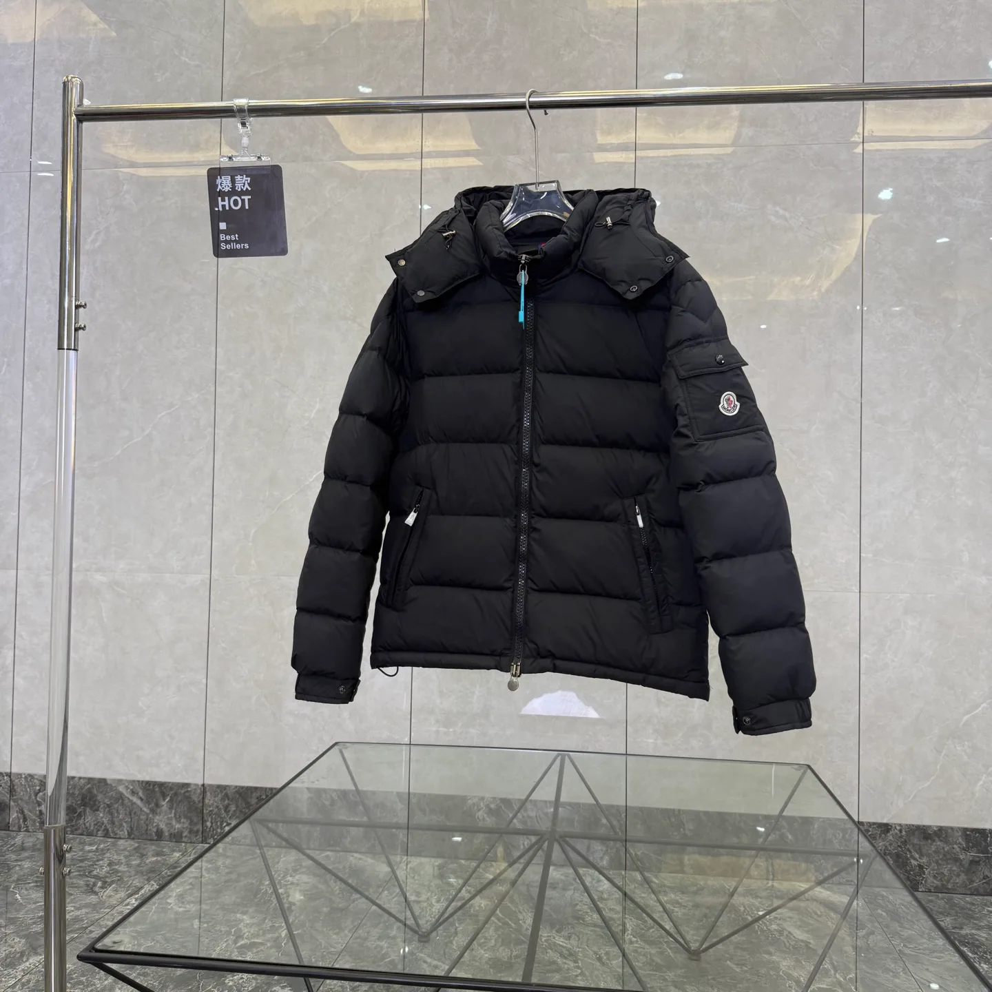 Куртки И Пуховики Мужские Moncler 18614974