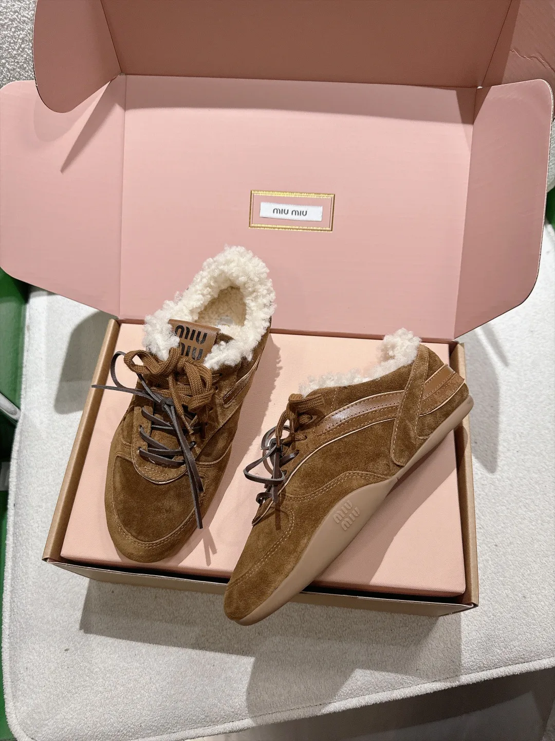Кроссовки Женские Miu Miu 18677750