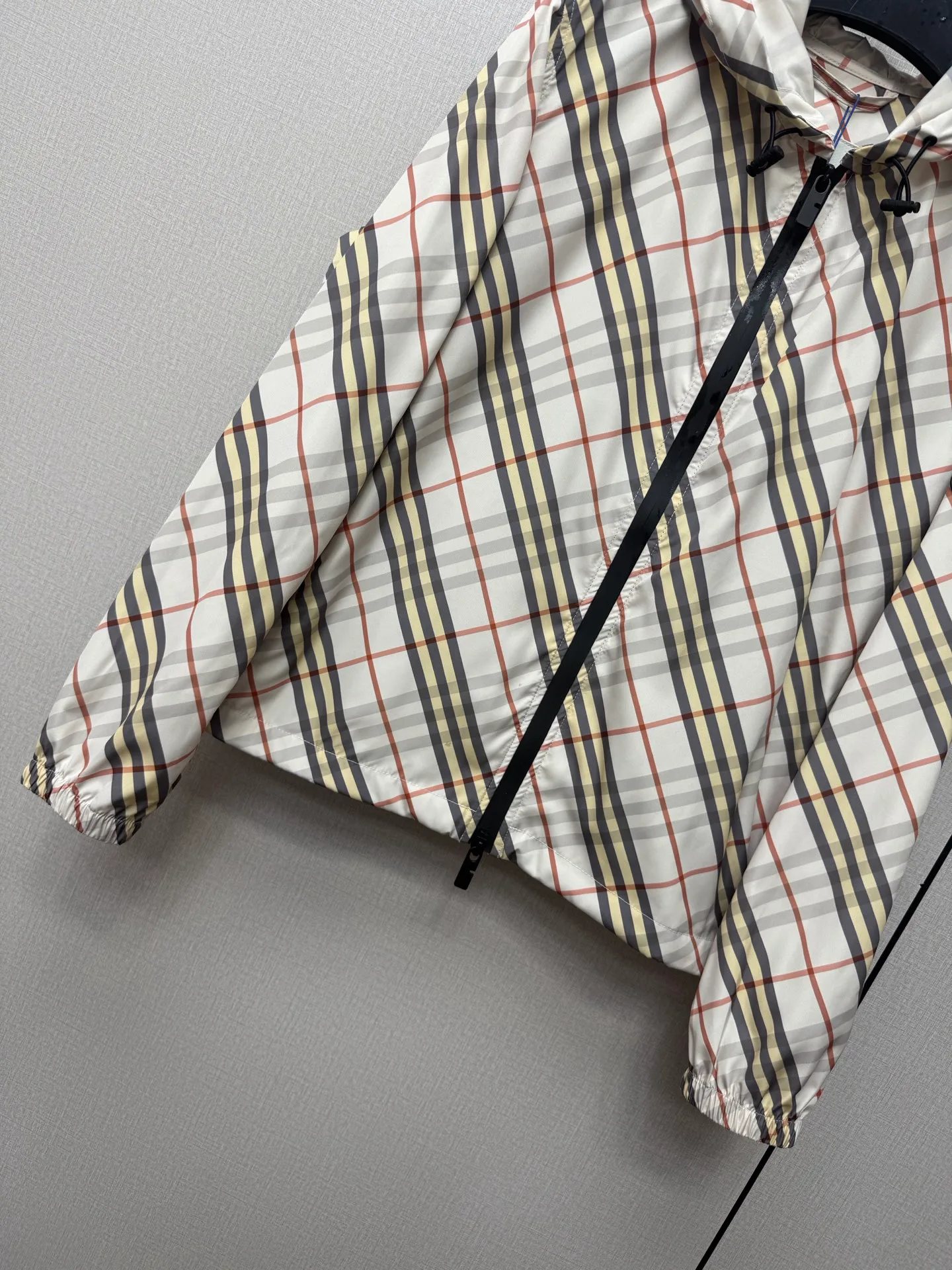Women's Jackets And Down Jackets BURBERRY 18512906