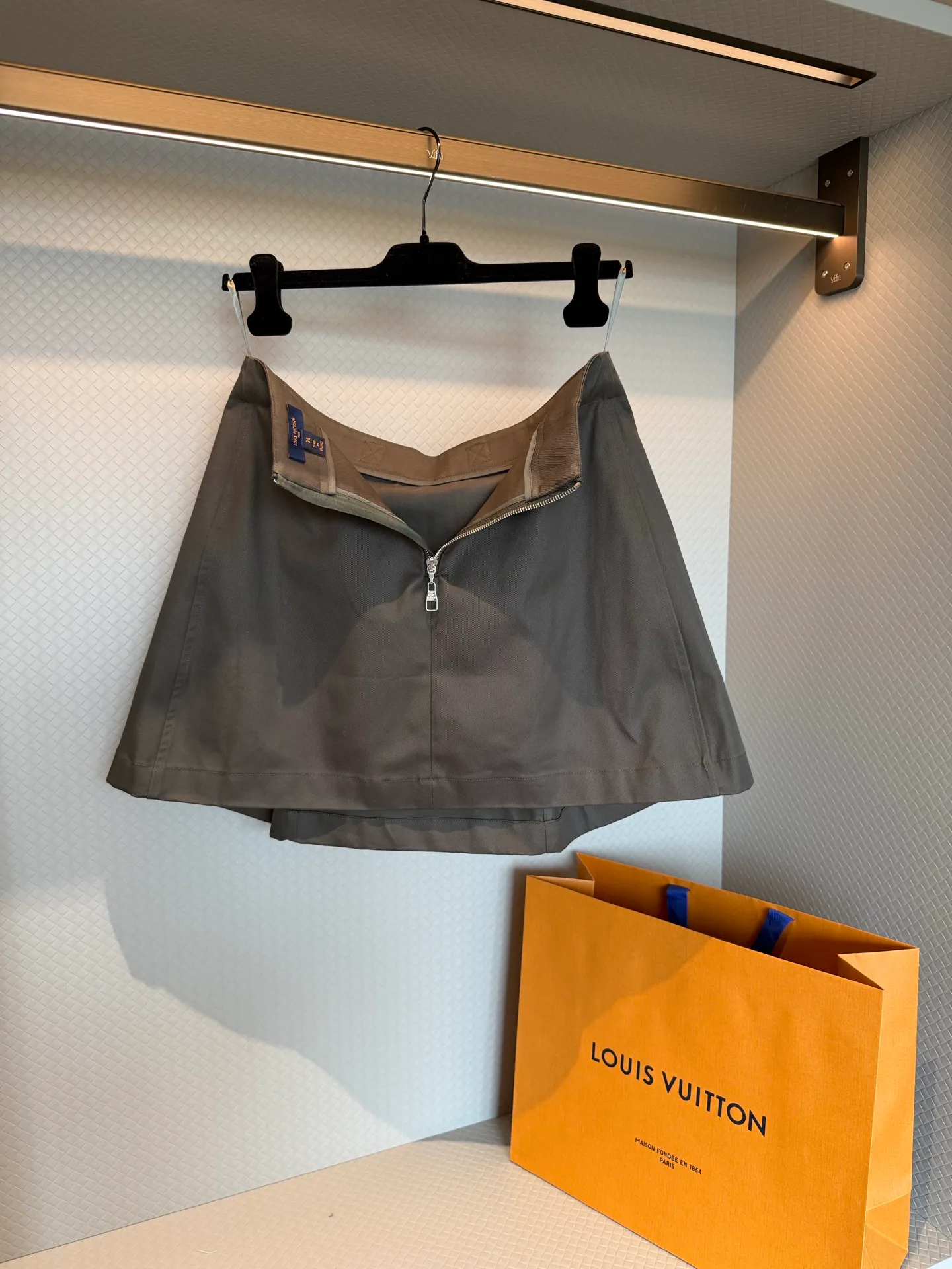 Women's Skirts LOUIS VUITTON 17094395