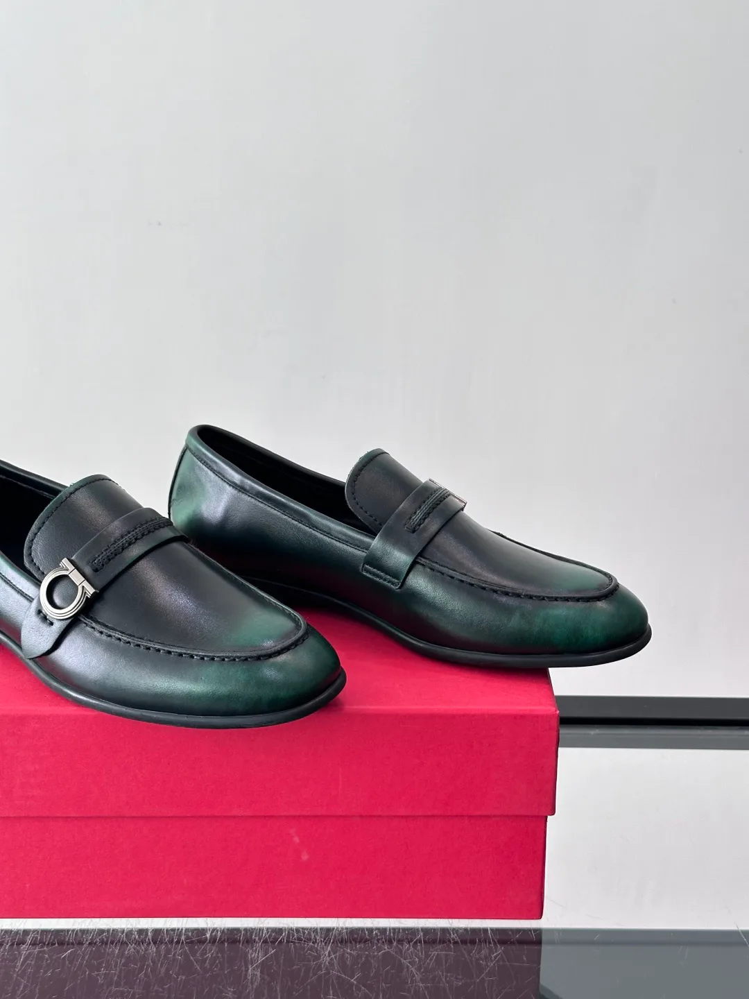 Men's Loafers And Dress Shoes SALVATORE FERRAGAMO 18079464
