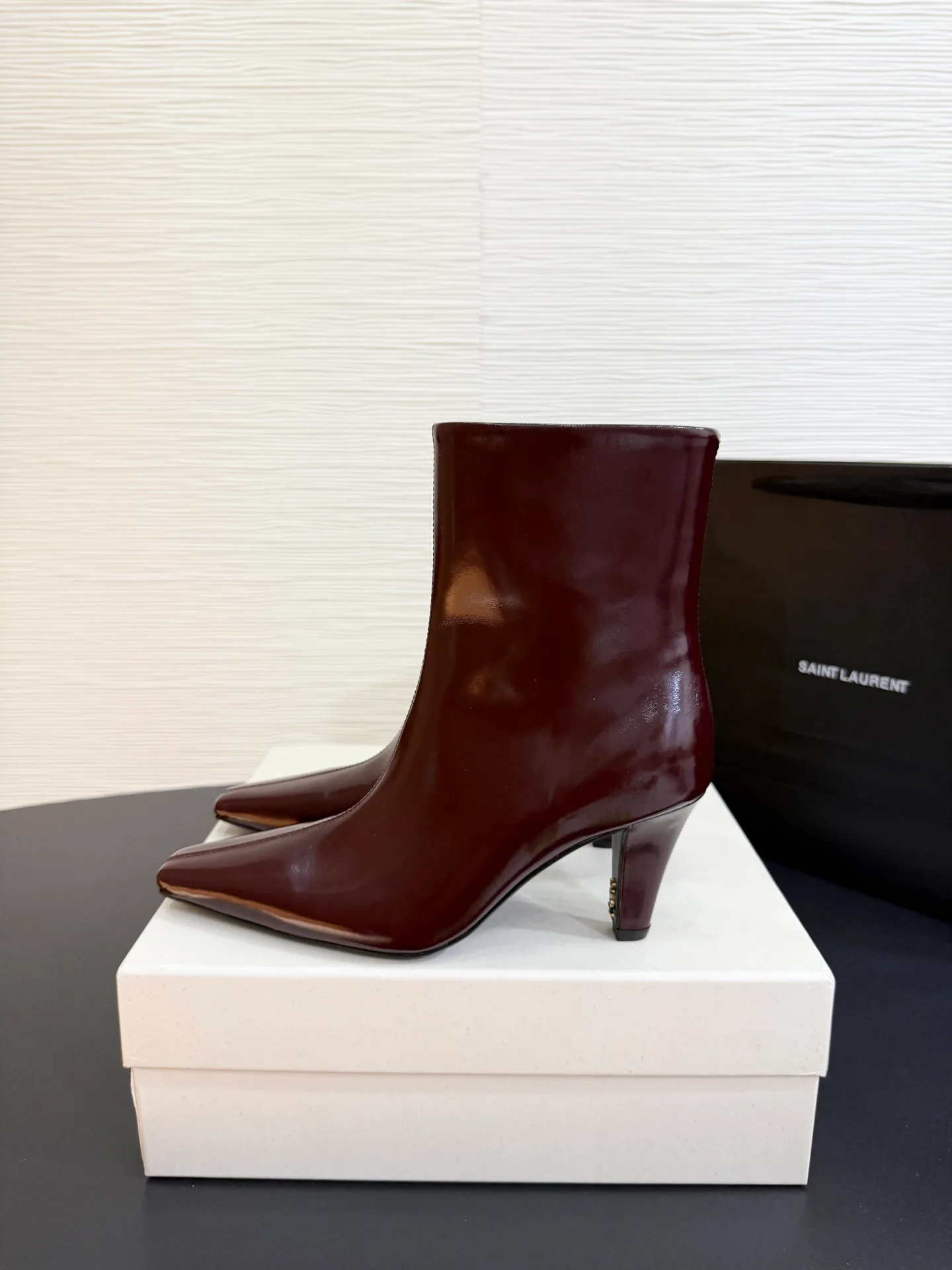 Women's Booties SAINT LAURENT 18071243