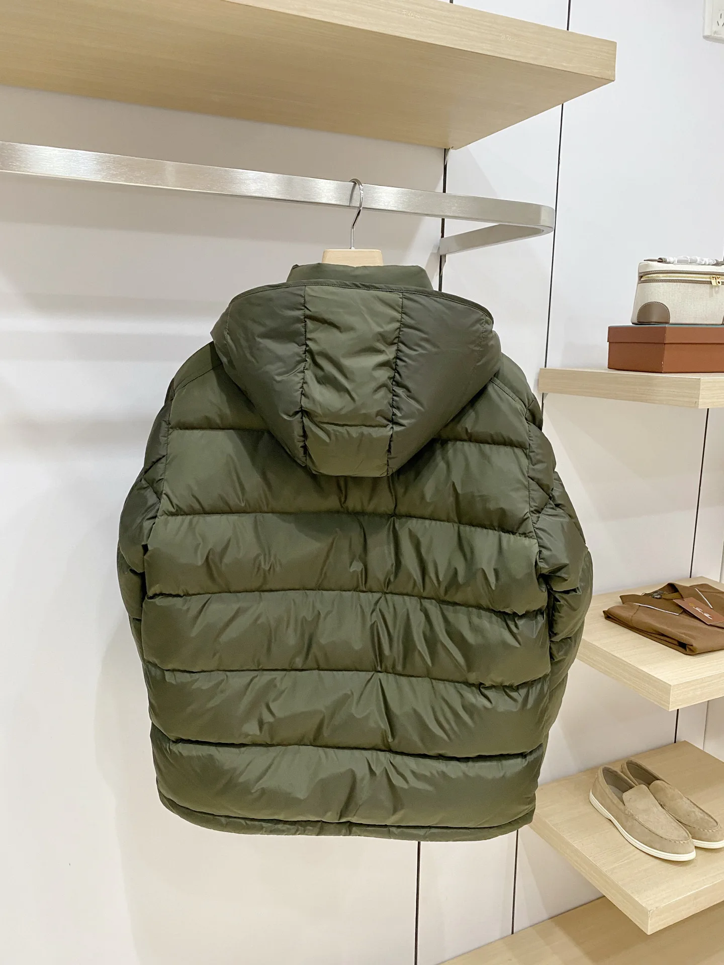 Men's Jackets And Down Jackets MONCLER 18469479