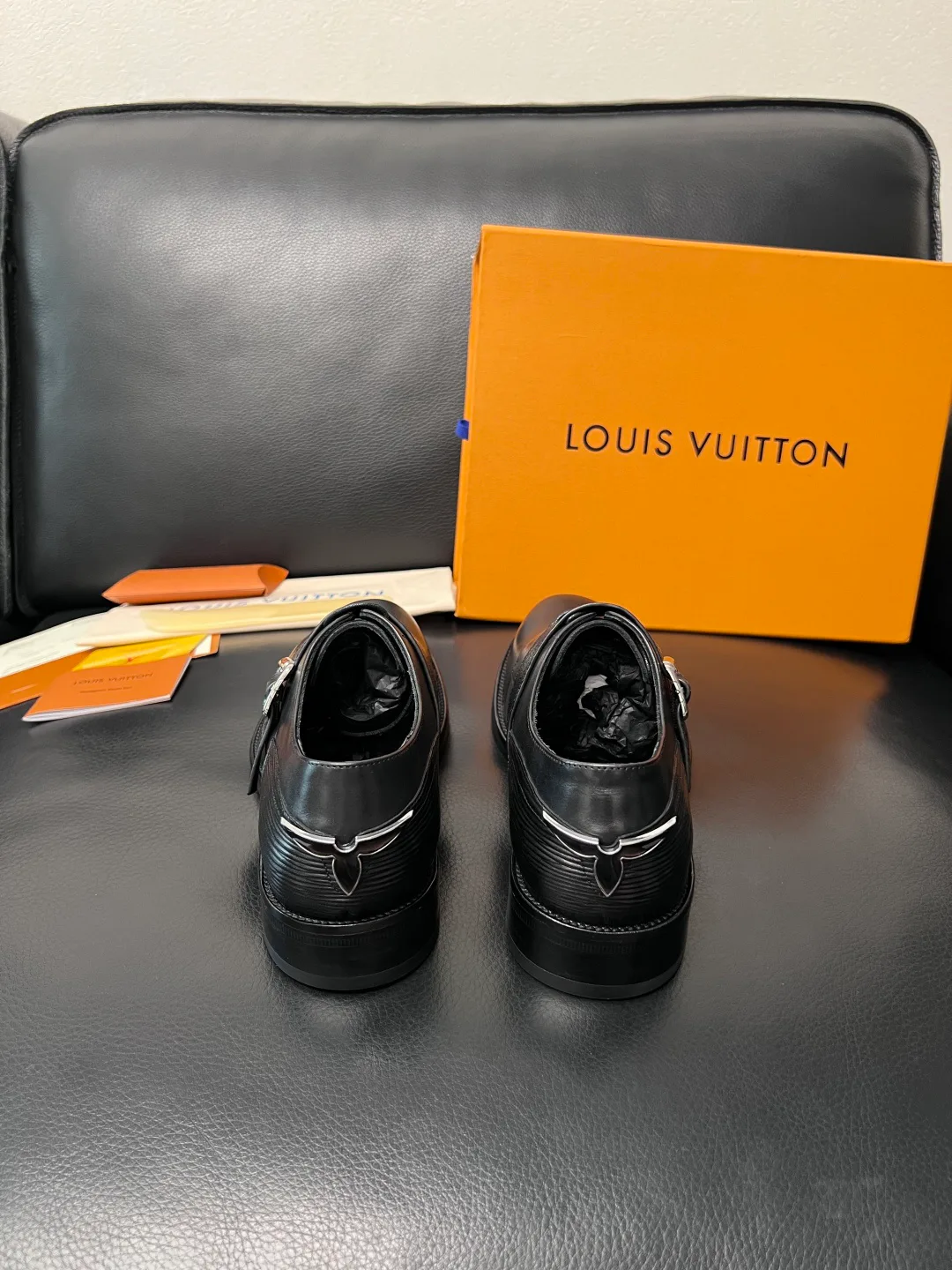 Men's Loafers And Dress Shoes LOUIS VUITTON 17835292