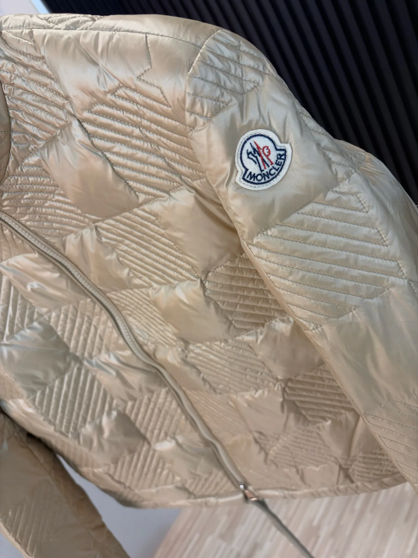 Men's Jackets And Down Jackets MONCLER 18434682