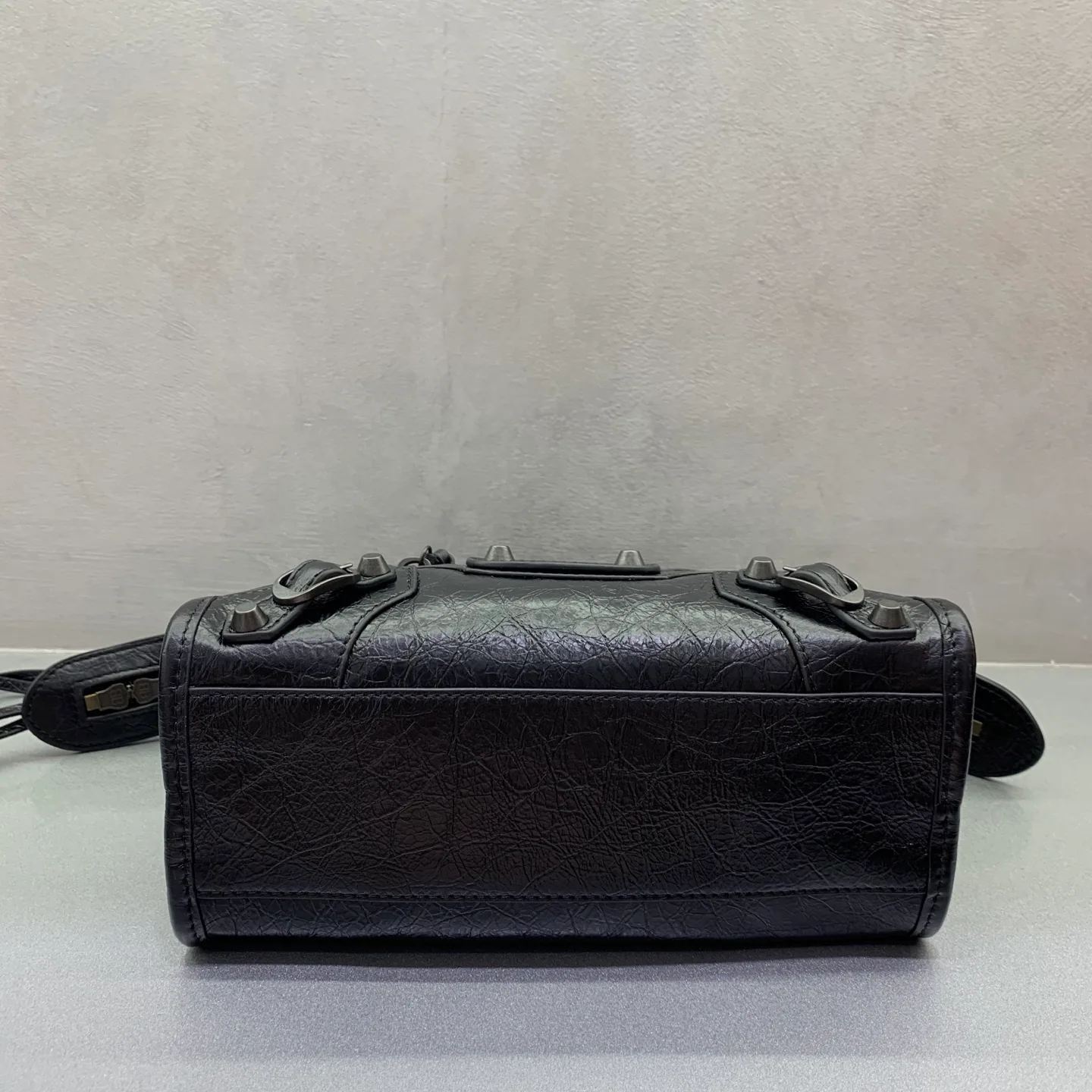 Women's Classic Handbags BALENCIAGA 18135976