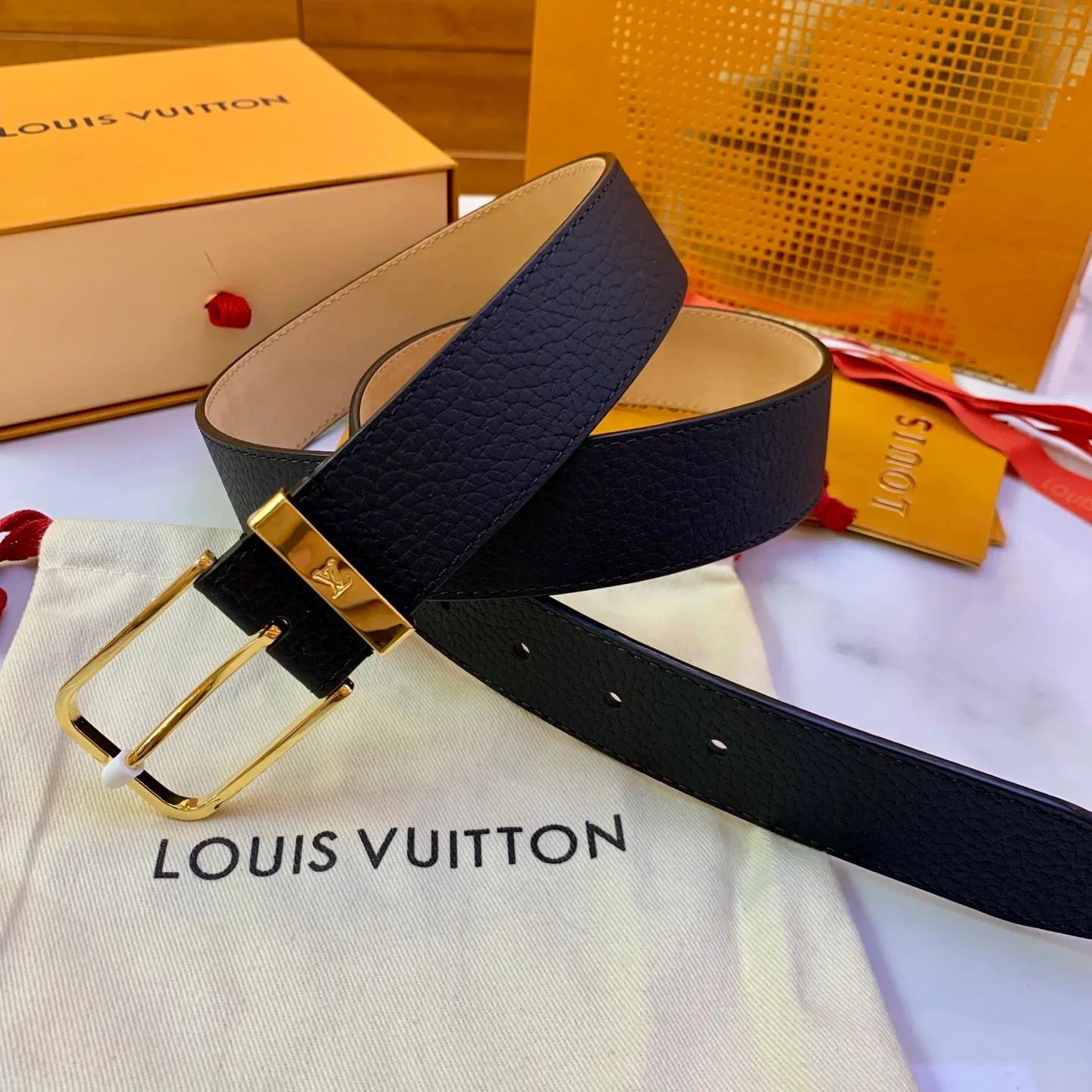 Belts LOUIS VUITTON 17682173