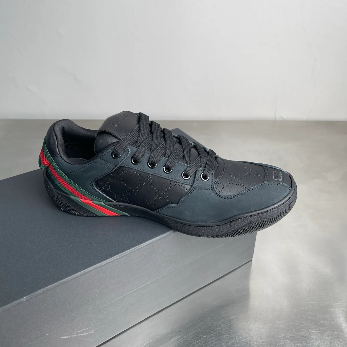 Women's Sneakers GUCCI 18535747