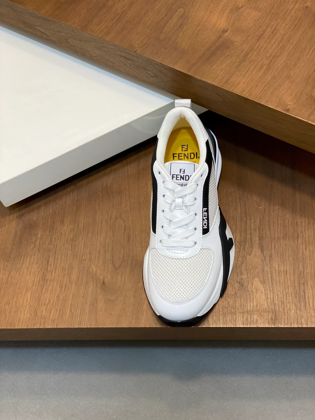 Men's Sneakers FENDI 18079022