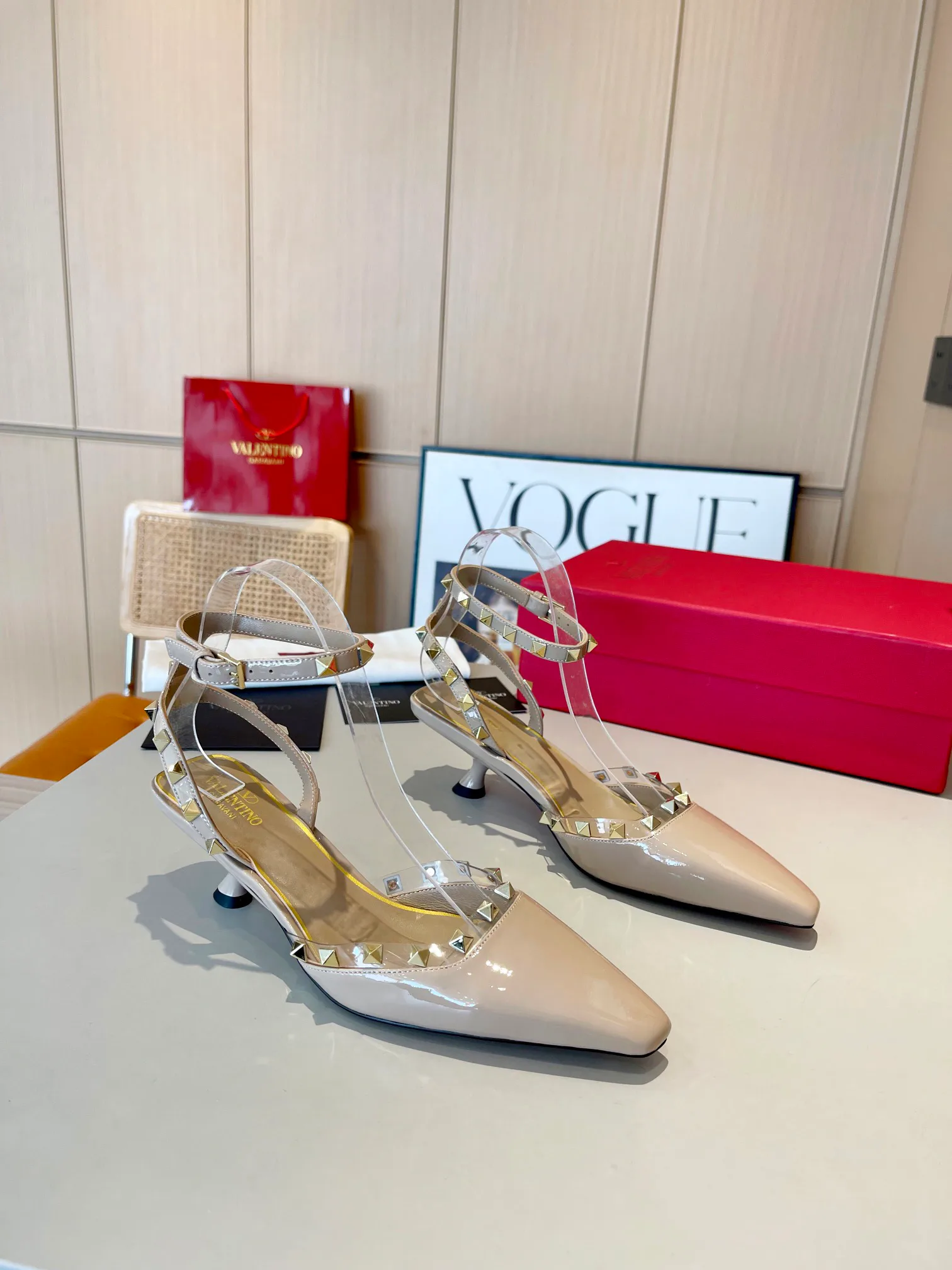 Women's Heels VALENTINO 17948497