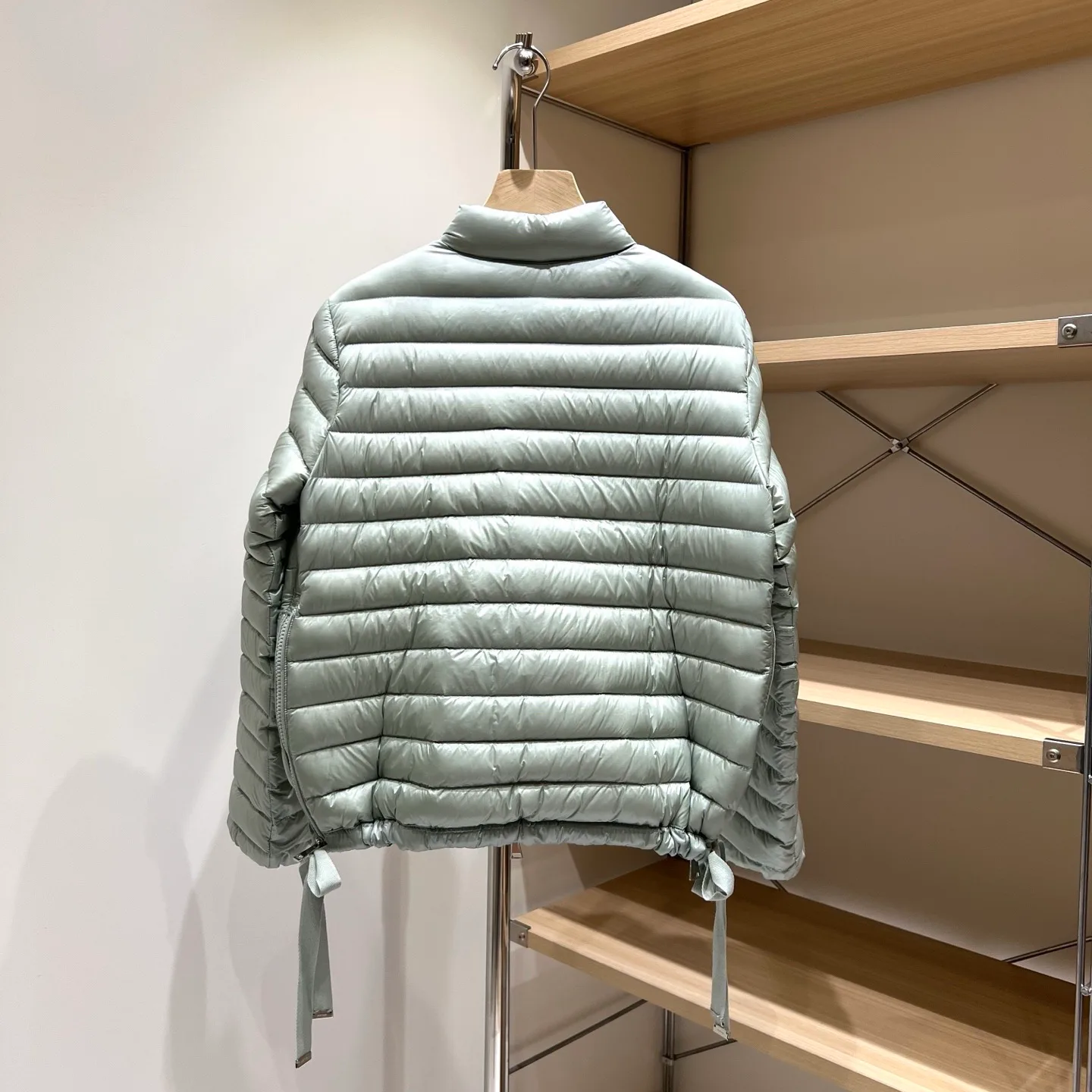Women's Jackets And Down Jackets MONCLER 17812073