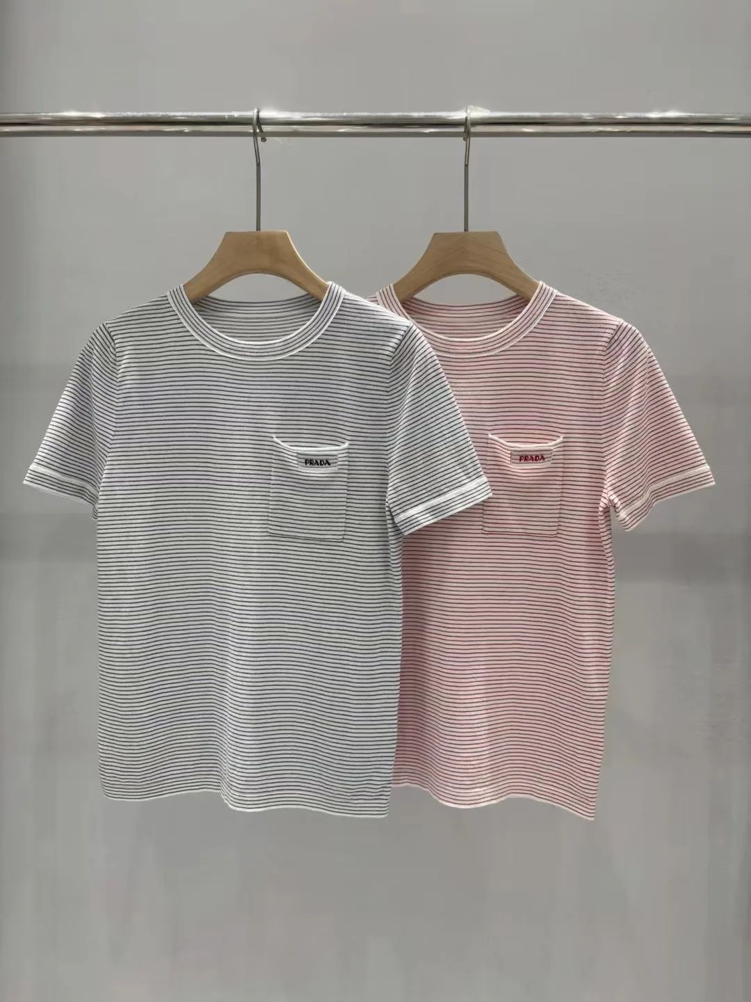 Women's T-Shirts PRADA 16951361