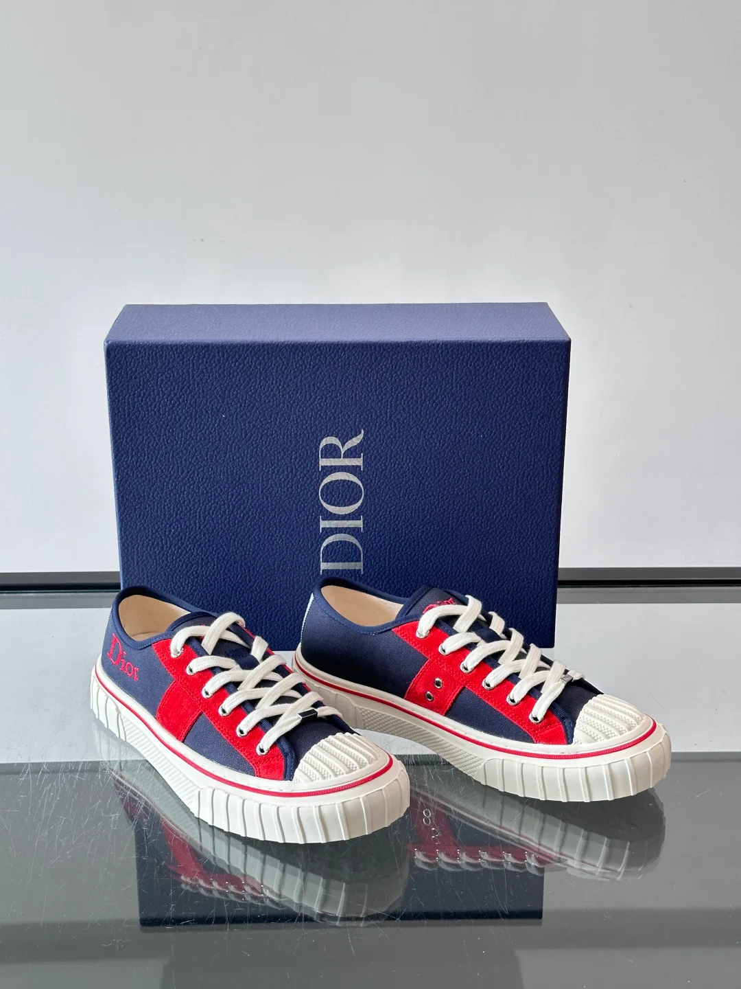 Women's Sneakers CHRISTIAN DIOR 18102137