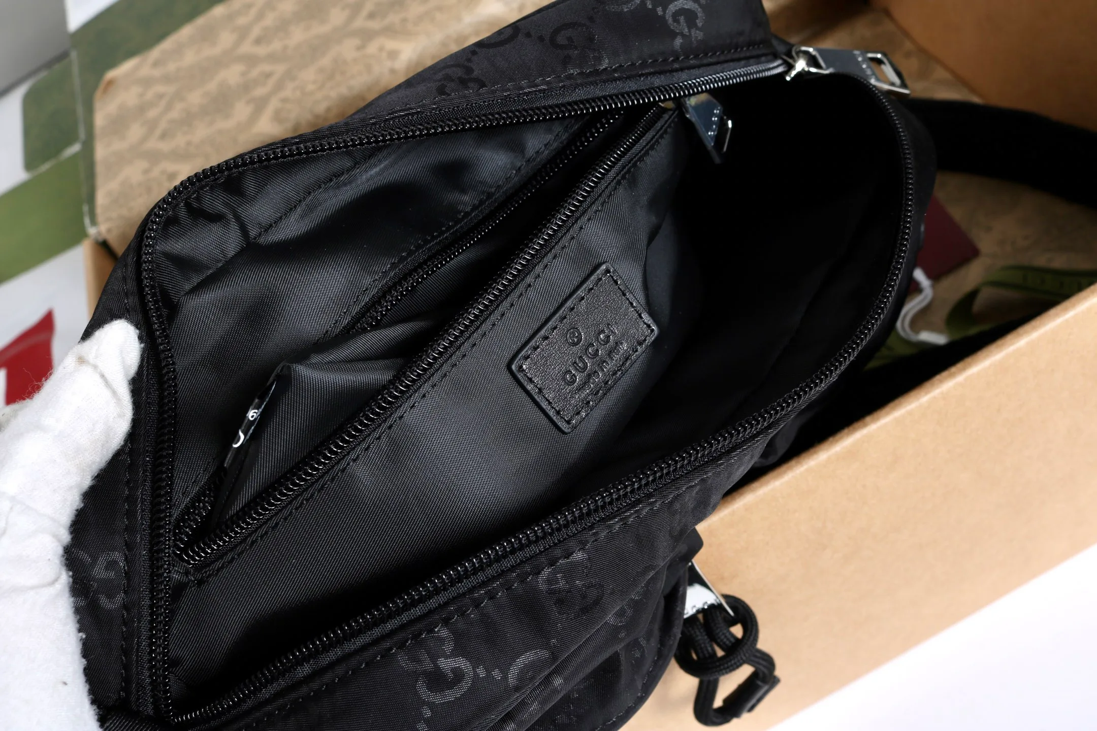 Men's Belt Bags GUCCI 18250590