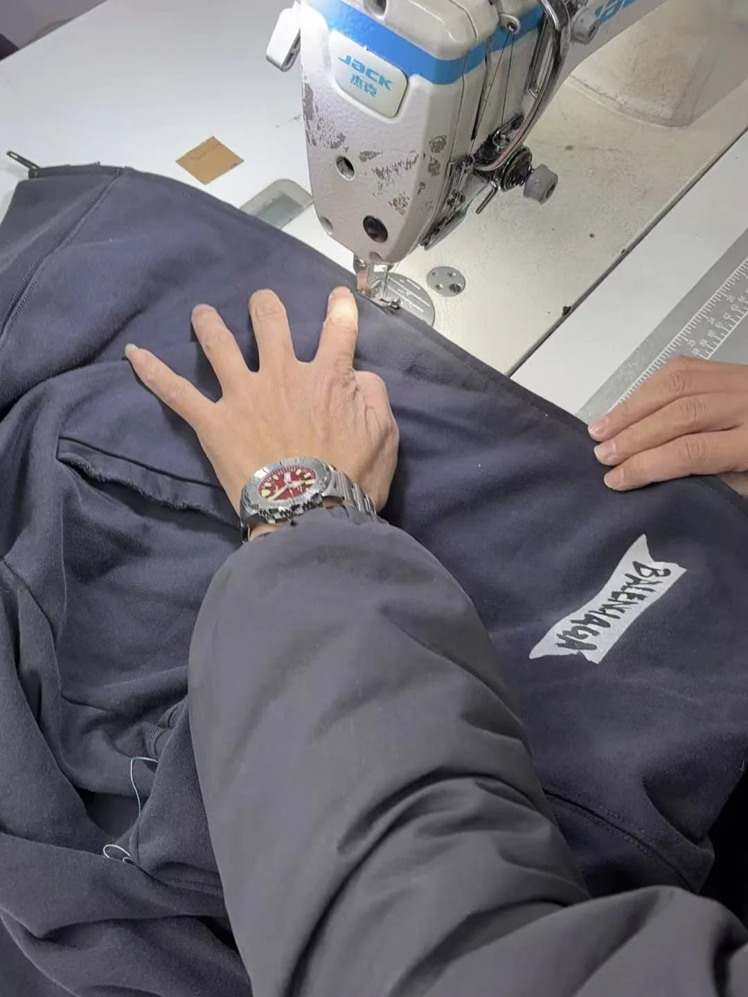 Men's Sweatshirts And Hoodies BALENCIAGA 17699436