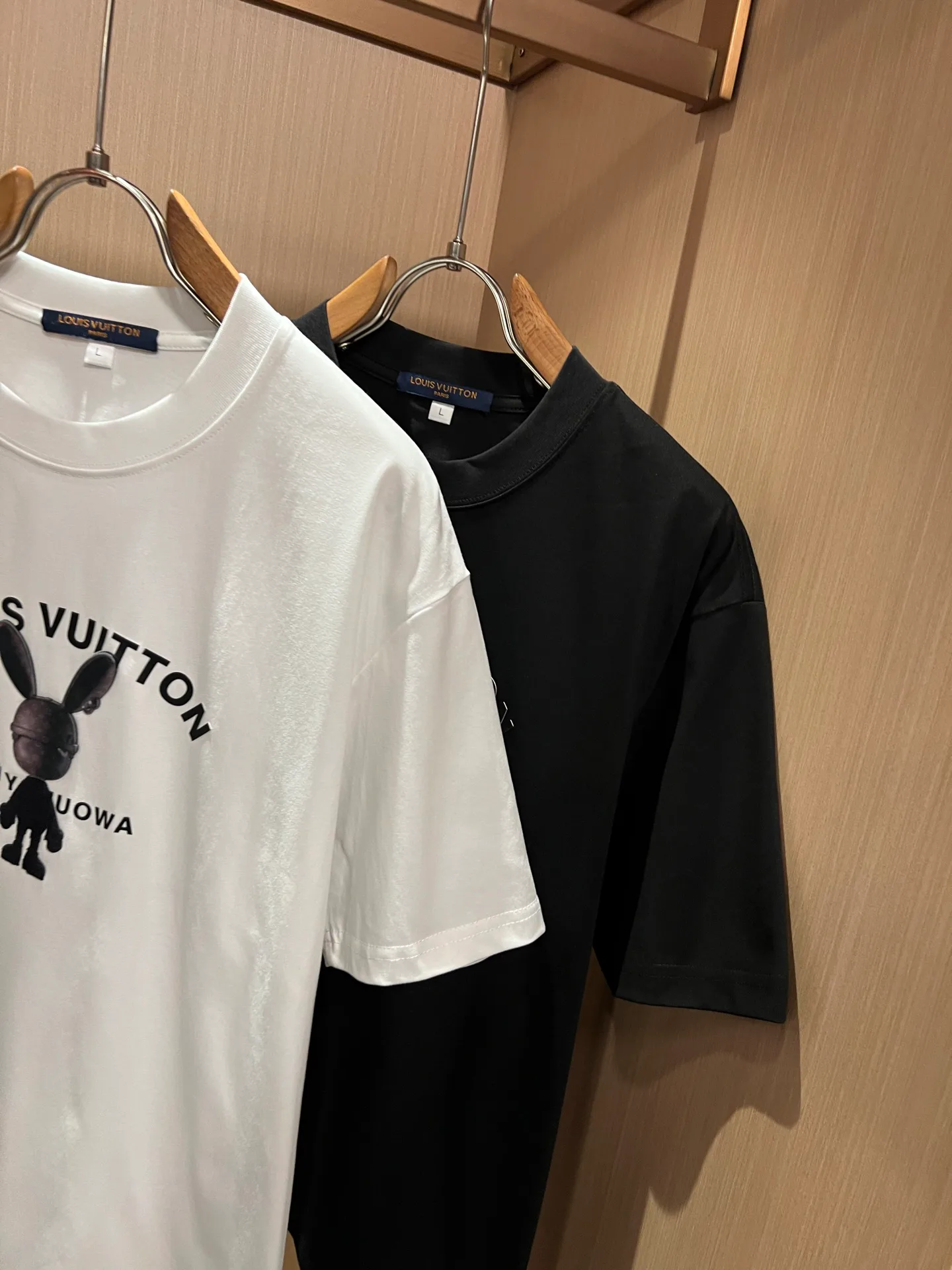 Men's T-Shirts LOUIS VUITTON 18292917