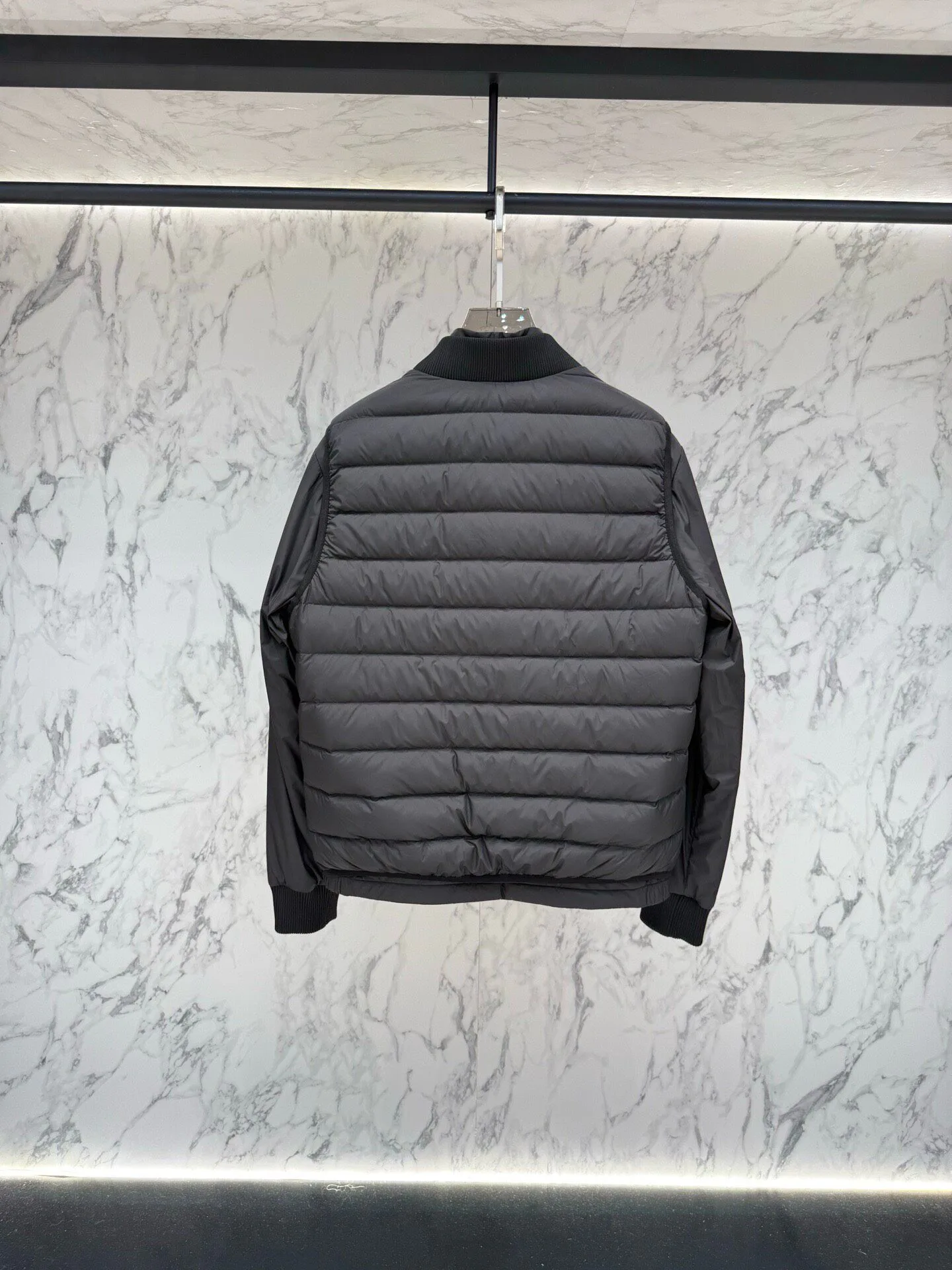 Men's Jackets And Down Jackets MONCLER 18345552
