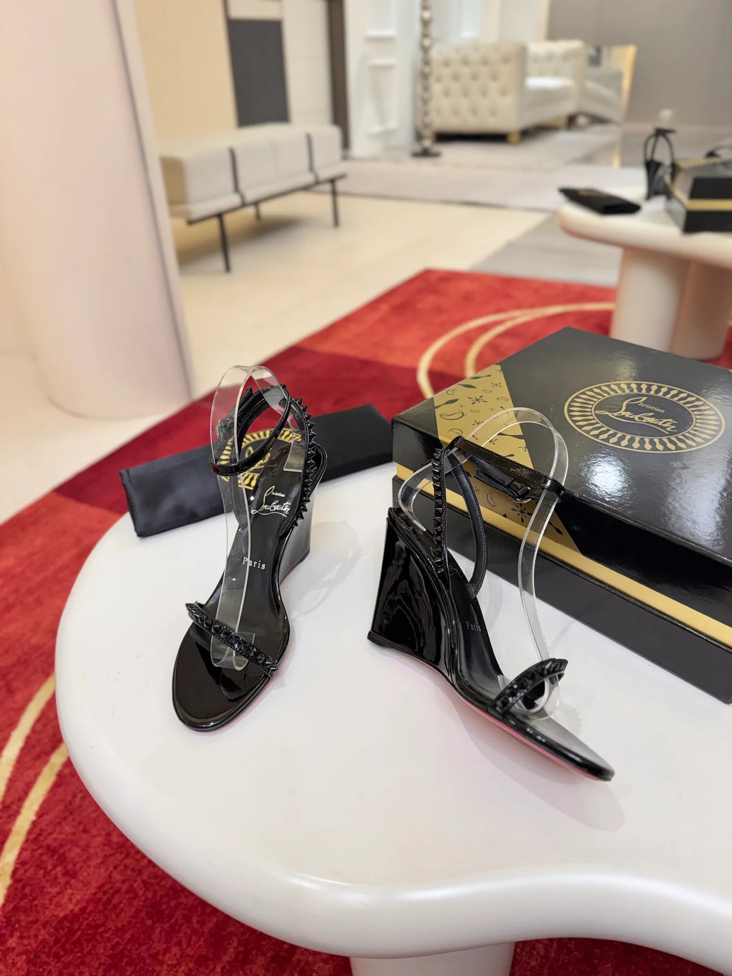 Women's Open-Toe Sandals CHRISTIAN LOUBOUTIN 18500921