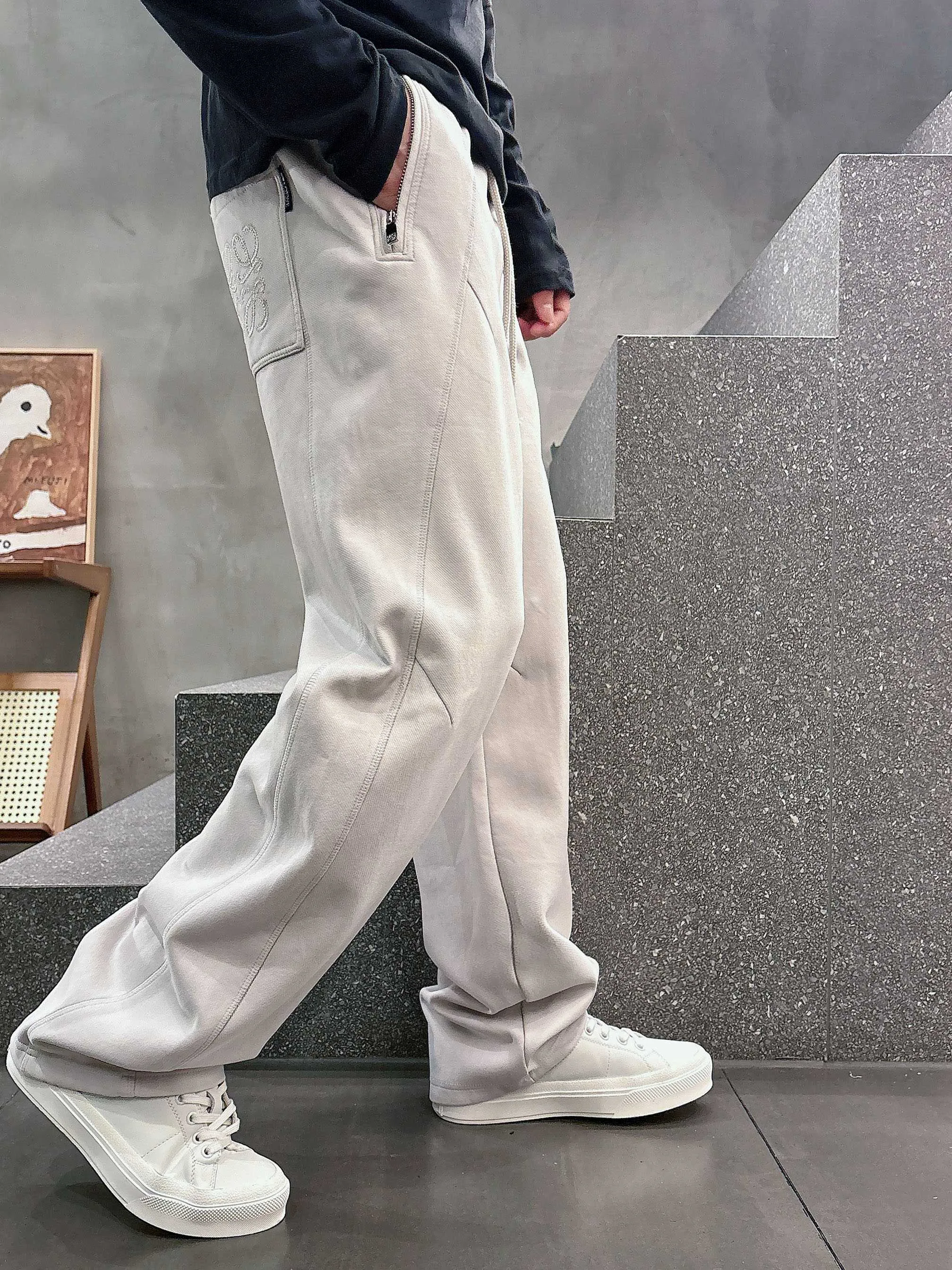 Men's Trousers LOEWE 18368686