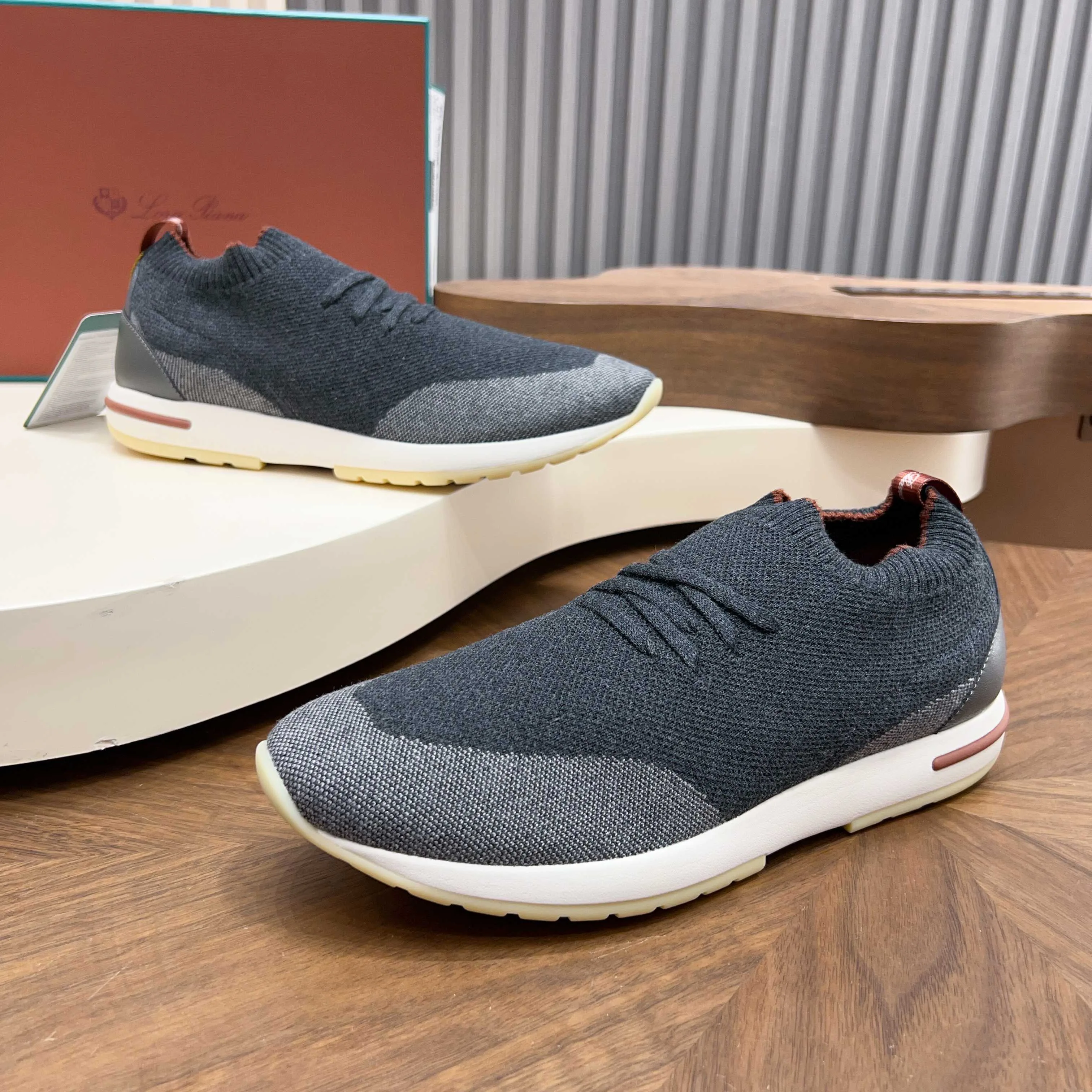 Men's Sneakers LORO PIANA 18250747
