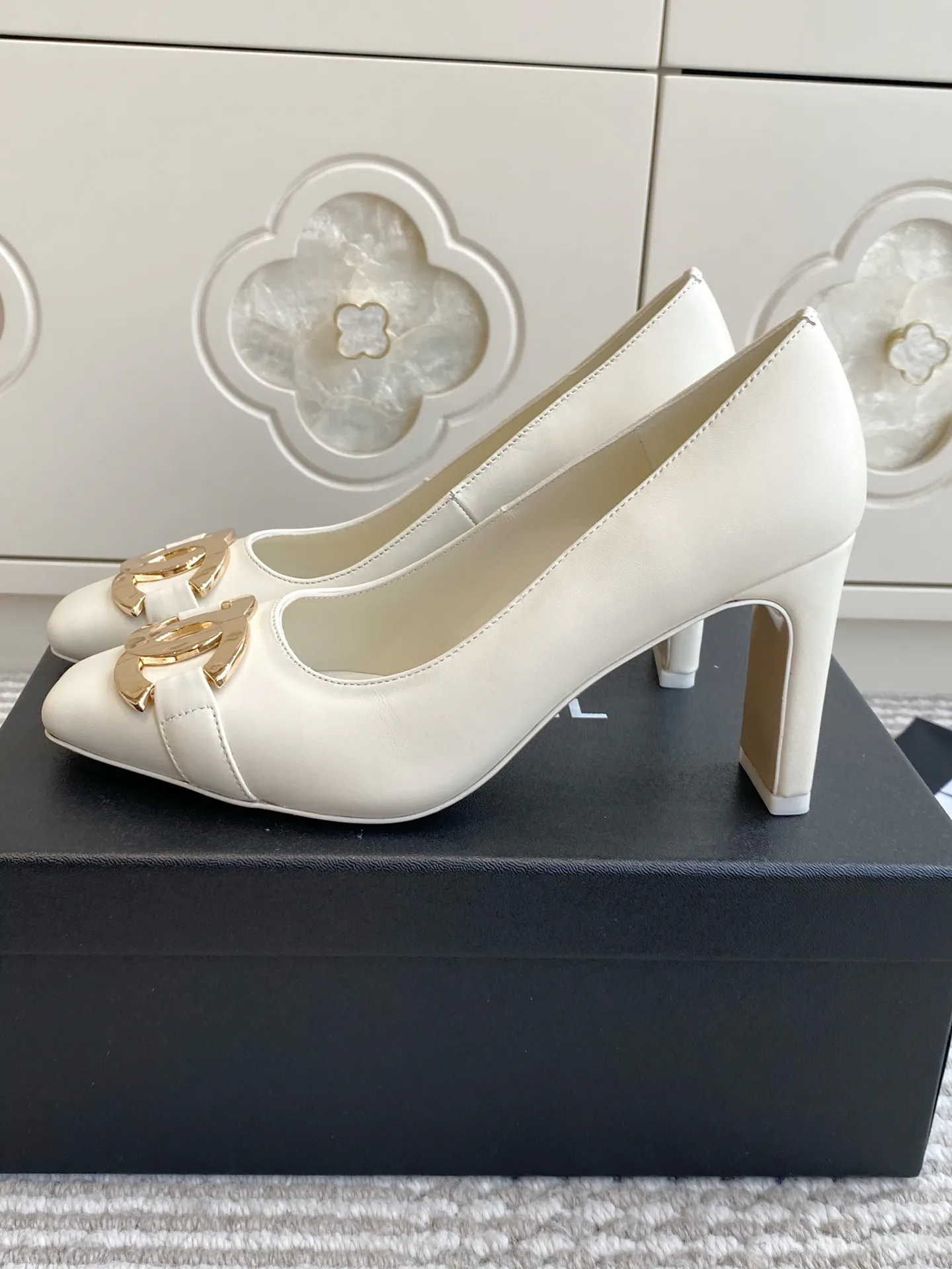 Women's Heels CHANEL 17077274