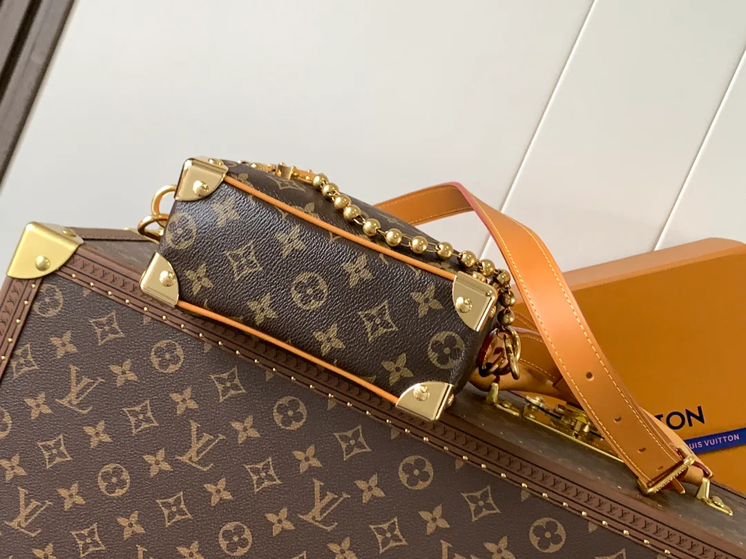 Классические Сумки Женские Louis Vuitton 18664399
