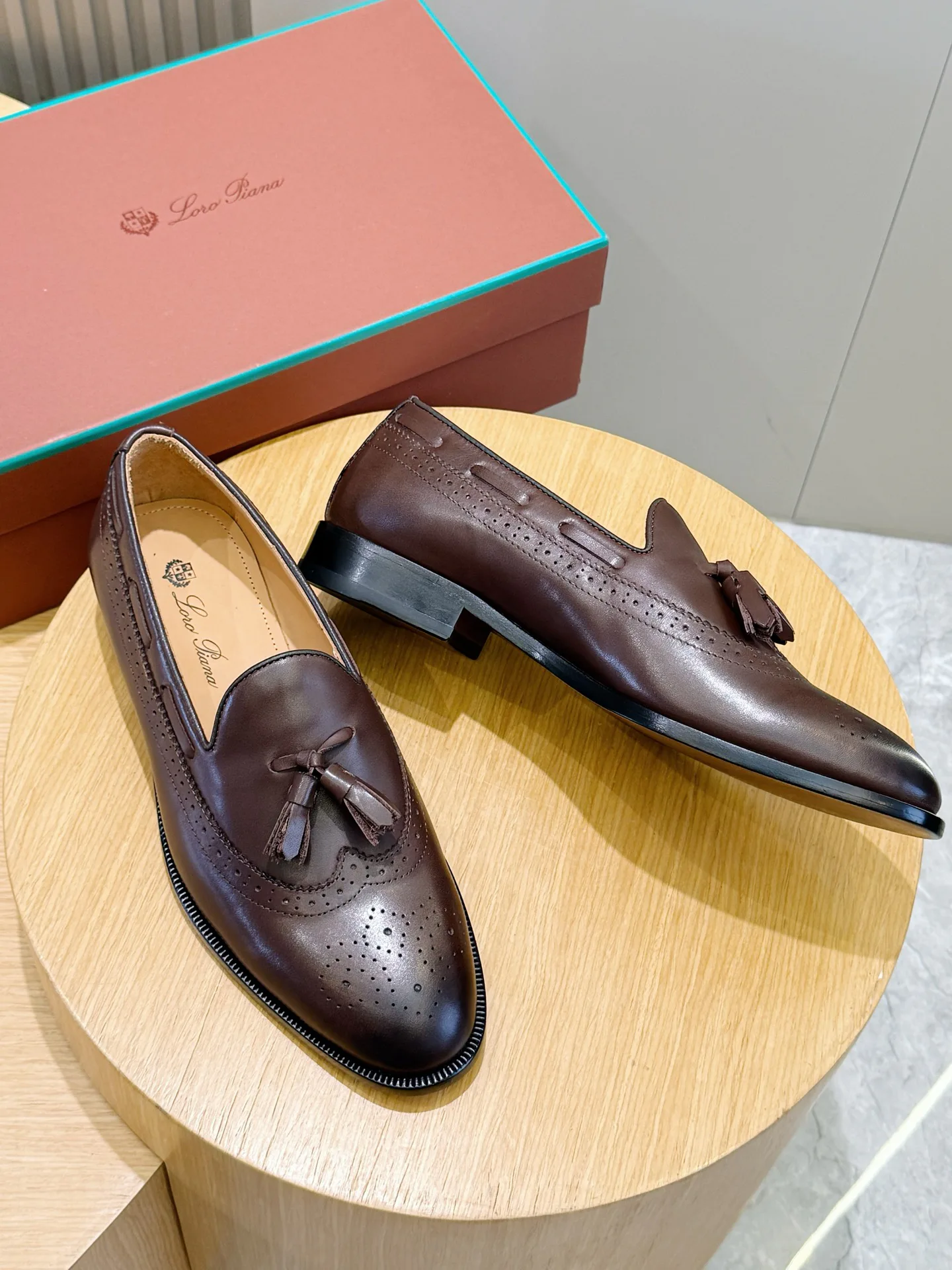 Men's Loafers And Dress Shoes LORO PIANA 18018197