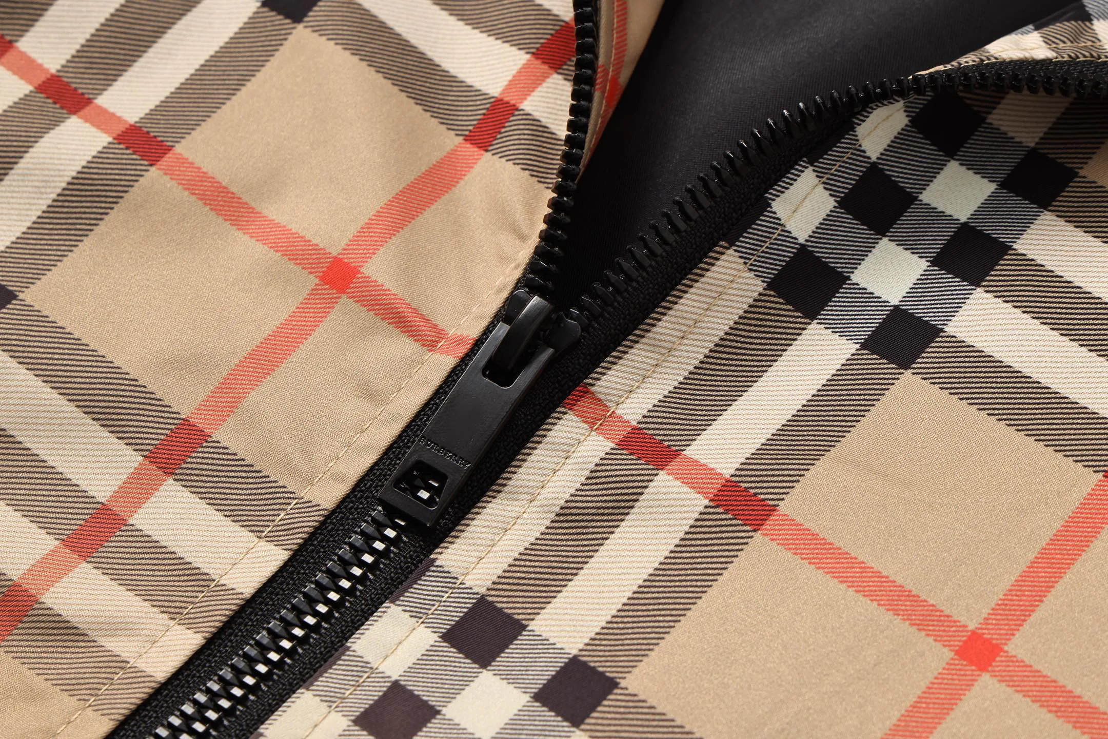 Men's Jackets And Down Jackets BURBERRY 18033024