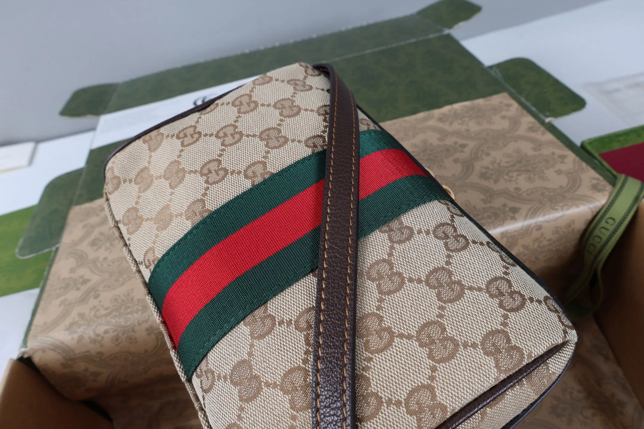 Women's Classic Handbags GUCCI 18004846